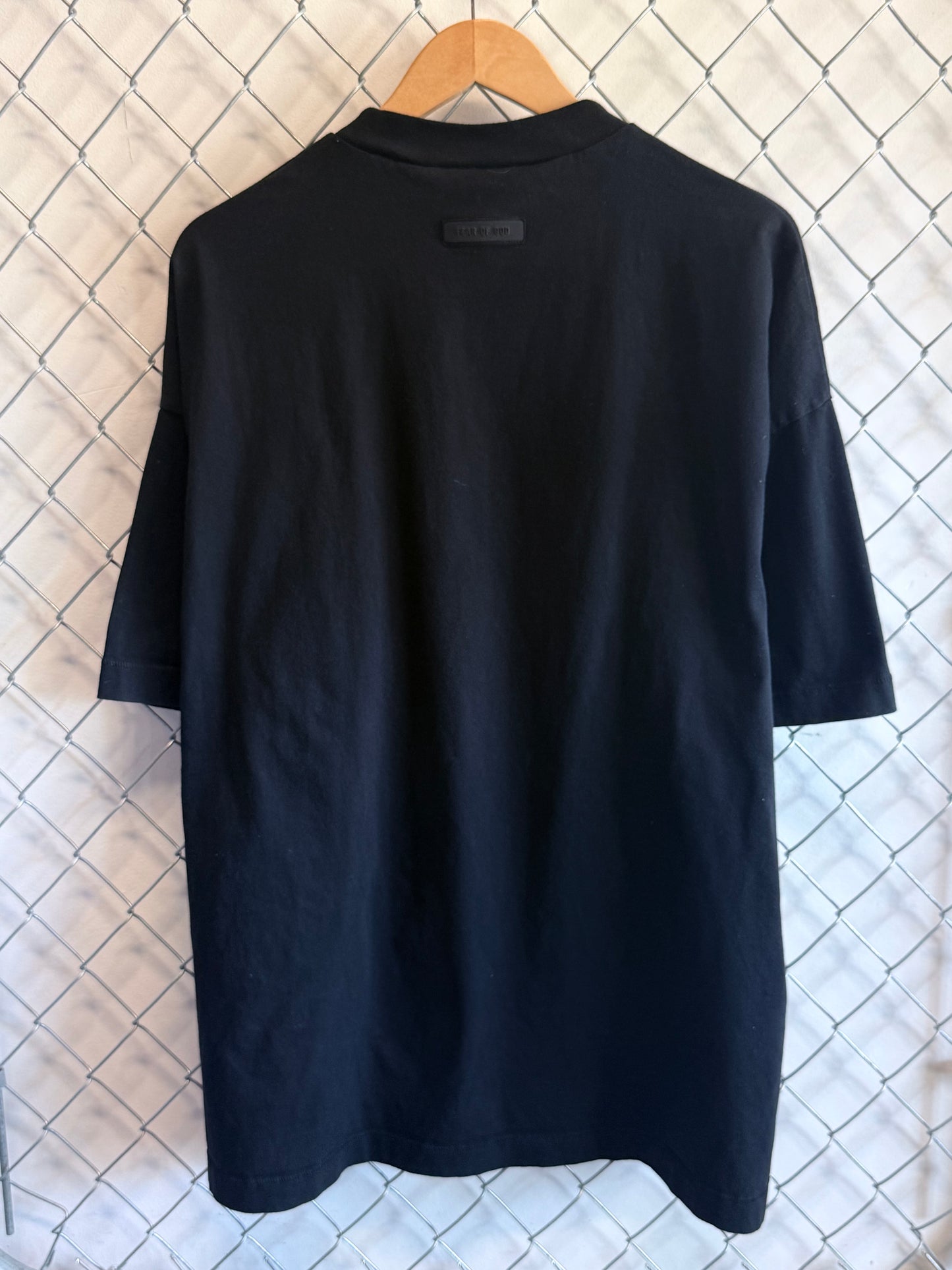 Fear of God Essentials Black Short Sleeve Tee Size Medium