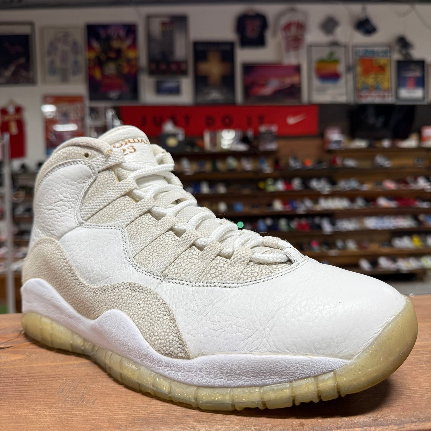 Jordan 10 'OVO White' Size 9