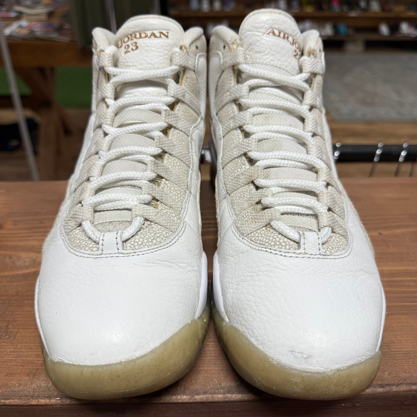 Jordan 10 'OVO White' Size 9