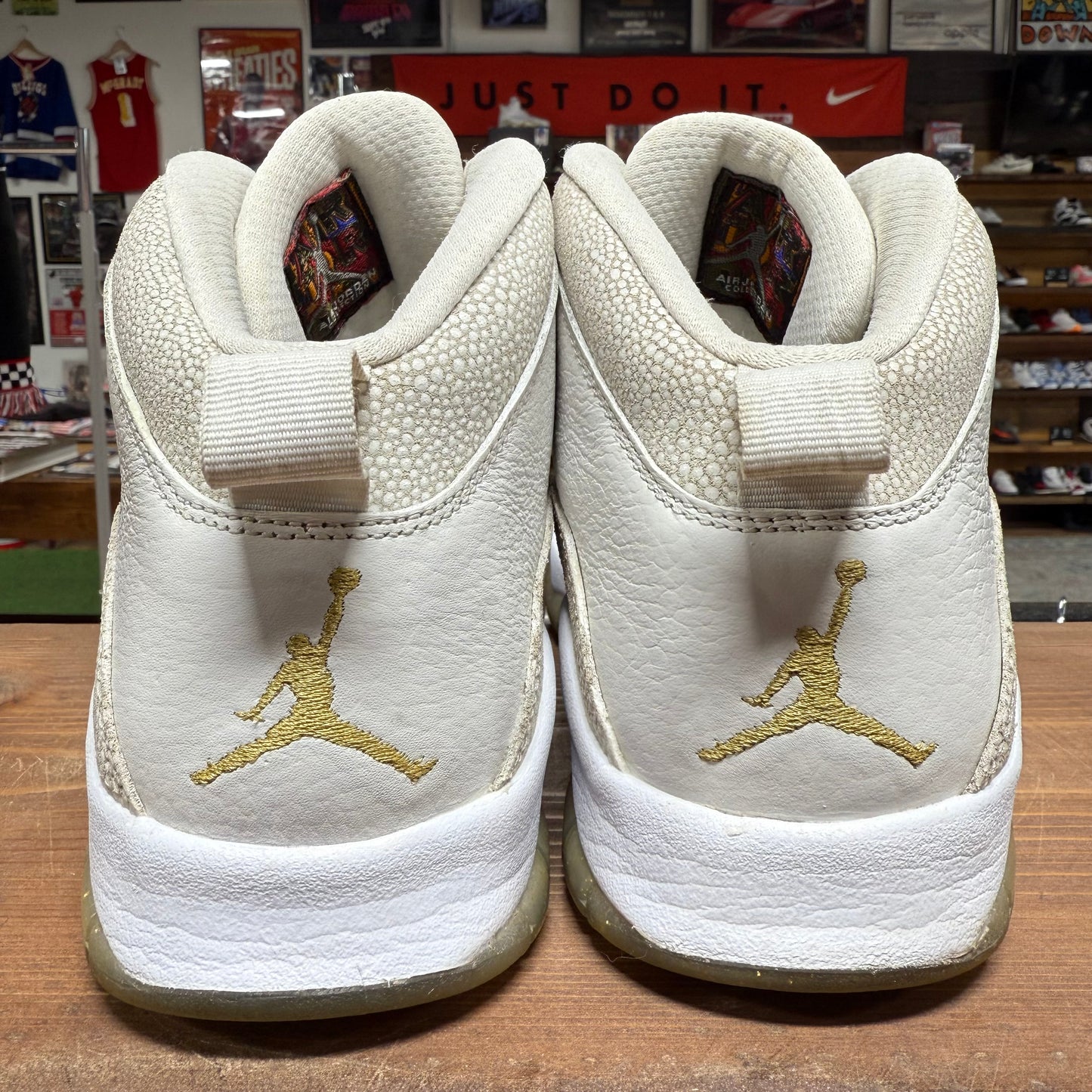 Jordan 10 'OVO White' Size 9