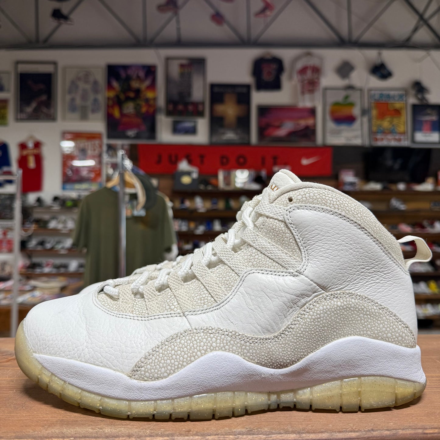 Jordan 10 'OVO White' Size 9
