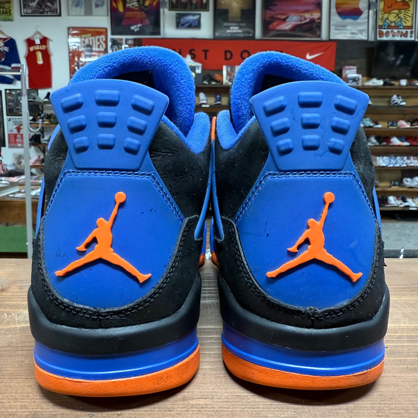 Jordan 4 'Cavs' Size 9