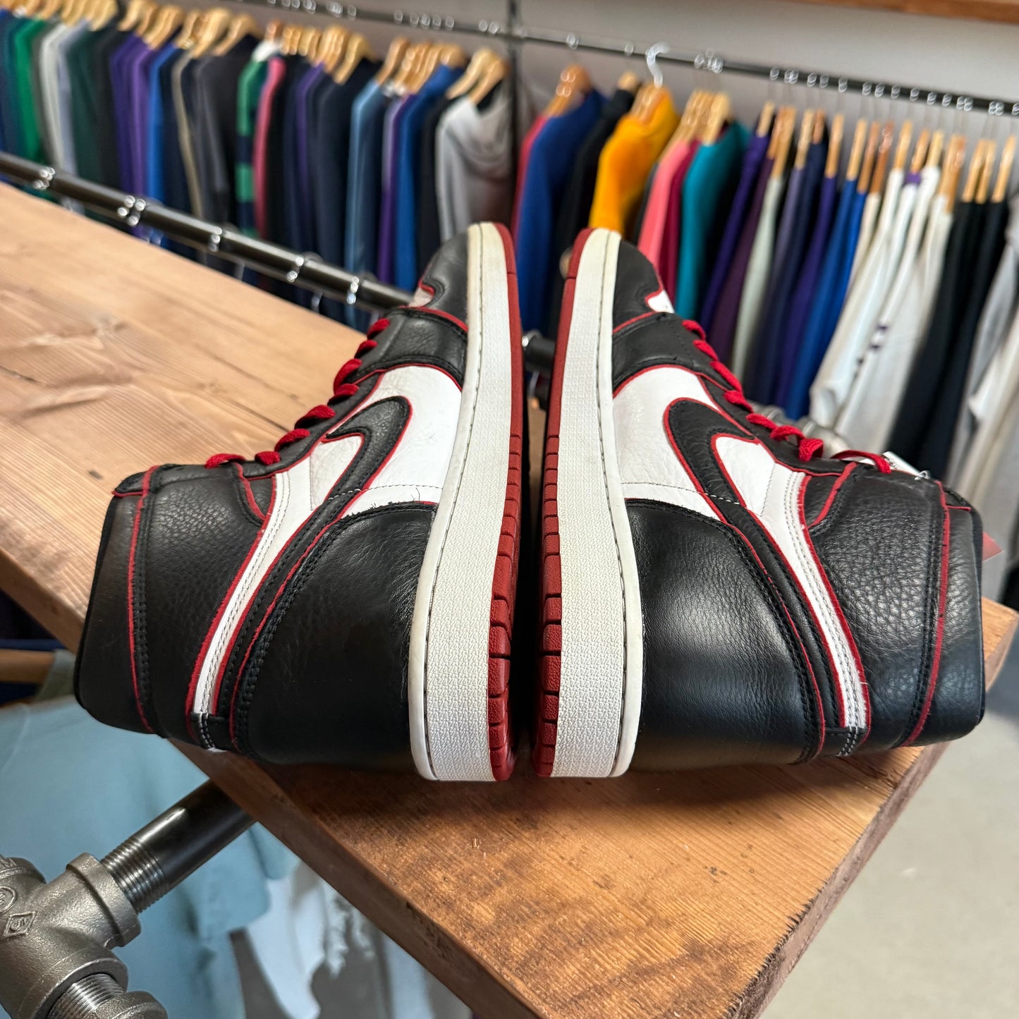 Jordan 1 'Bloodline' Size 12