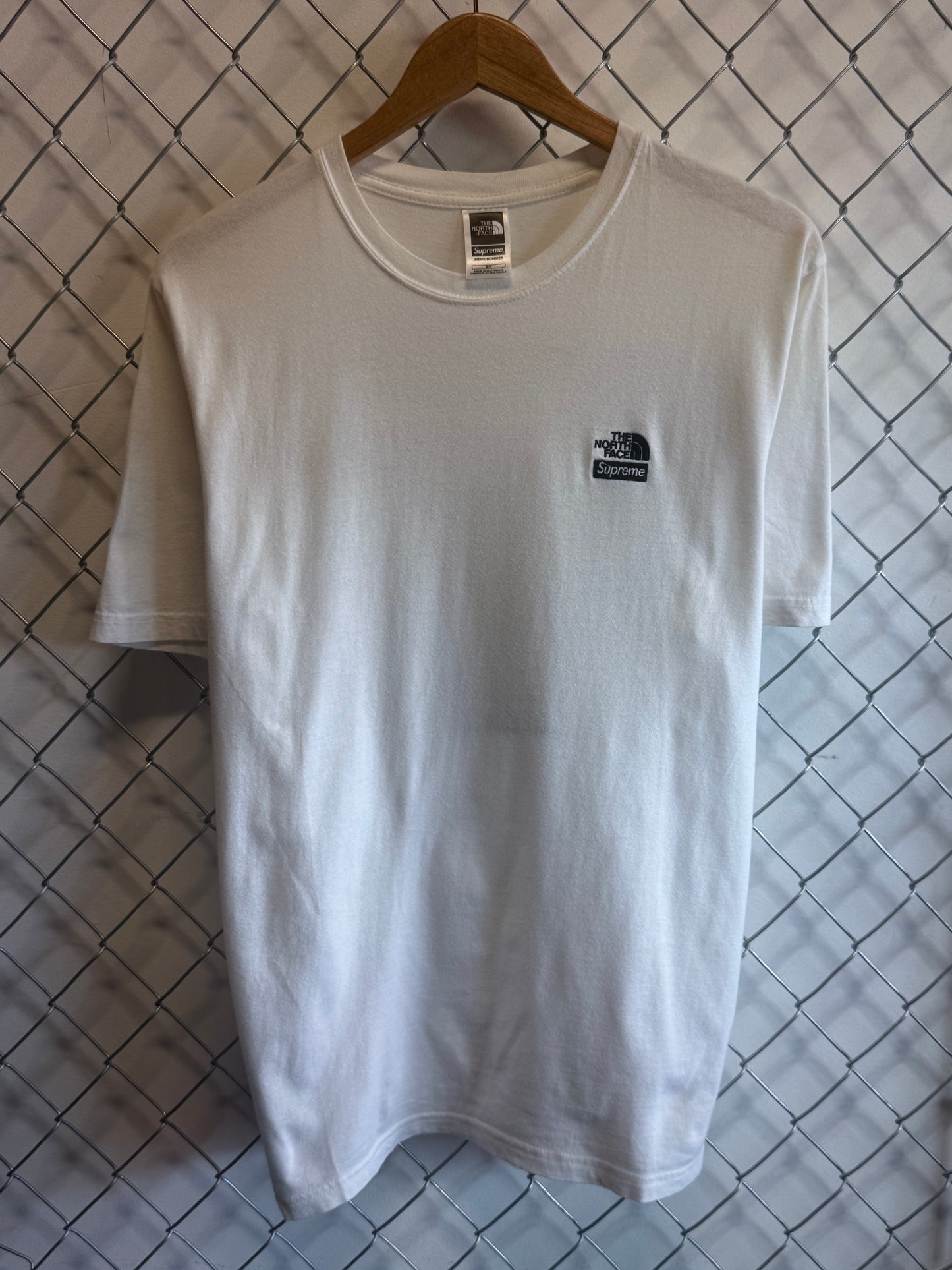 Supreme x The North Face SS22 Paisley Green Graphic Tee Size Small