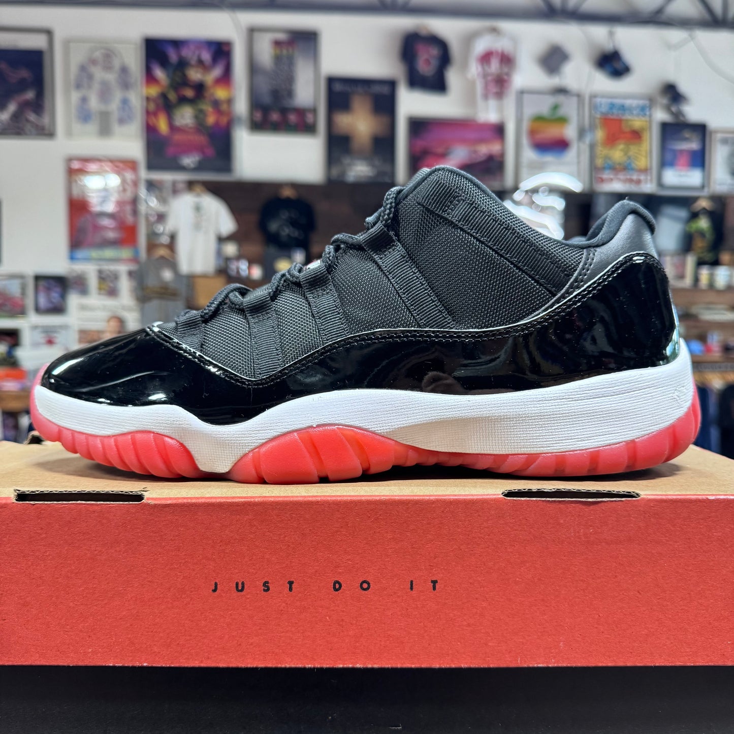 Jordan 11 Low 'Bred' Size 12