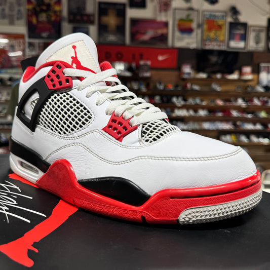 Jordan 4 'Fire Red' Size 11