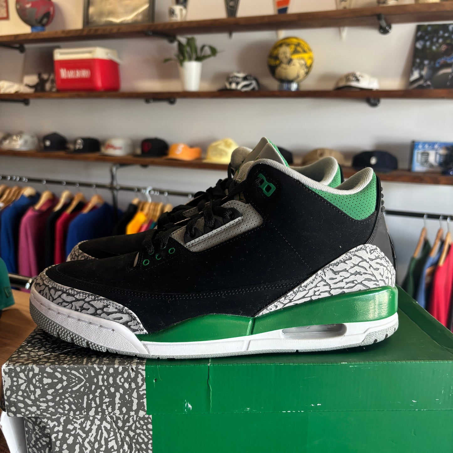 Jordan 3 'Pine Green' Size 12