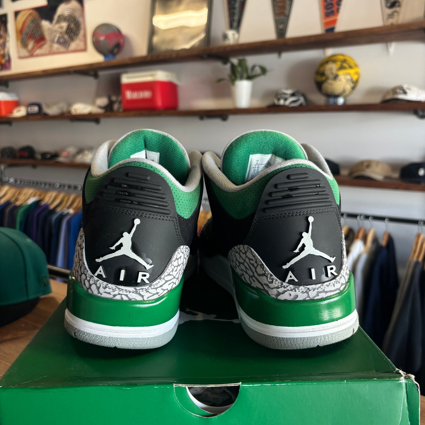 Jordan 3 'Pine Green' Size 12