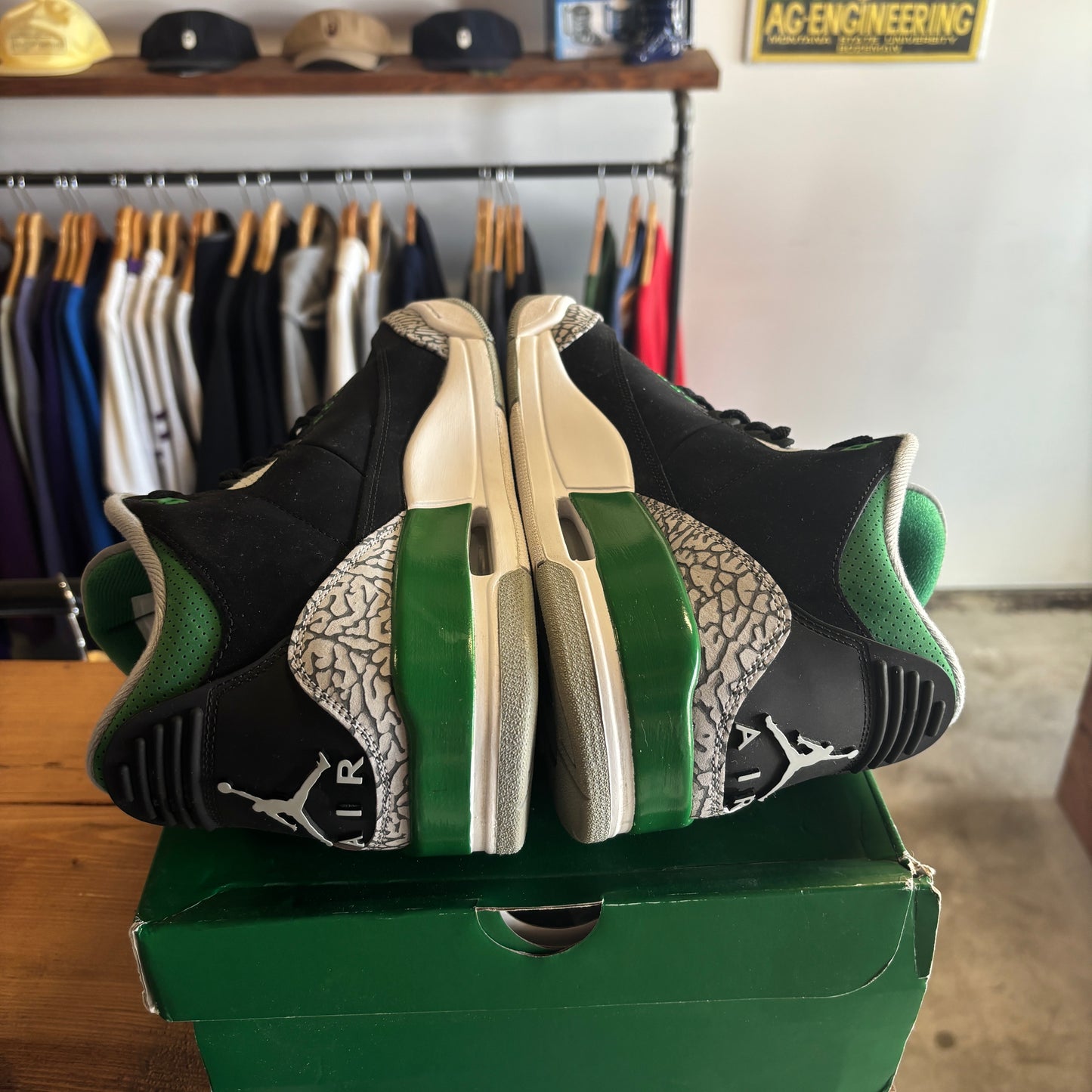 Jordan 3 'Pine Green' Size 12