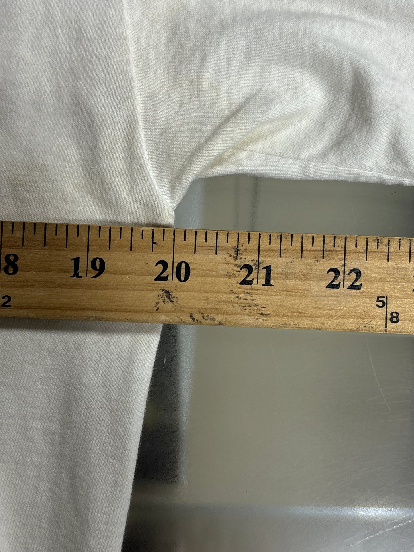 Y2K Looney Tunes Bugs Bunny Cartoon Graphic Tee Size Medium