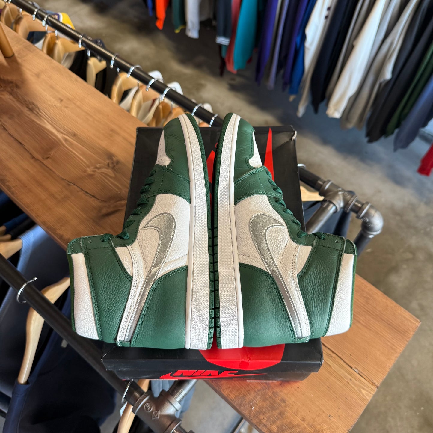 Jordan 1 'Gorge Green' Size 11.5