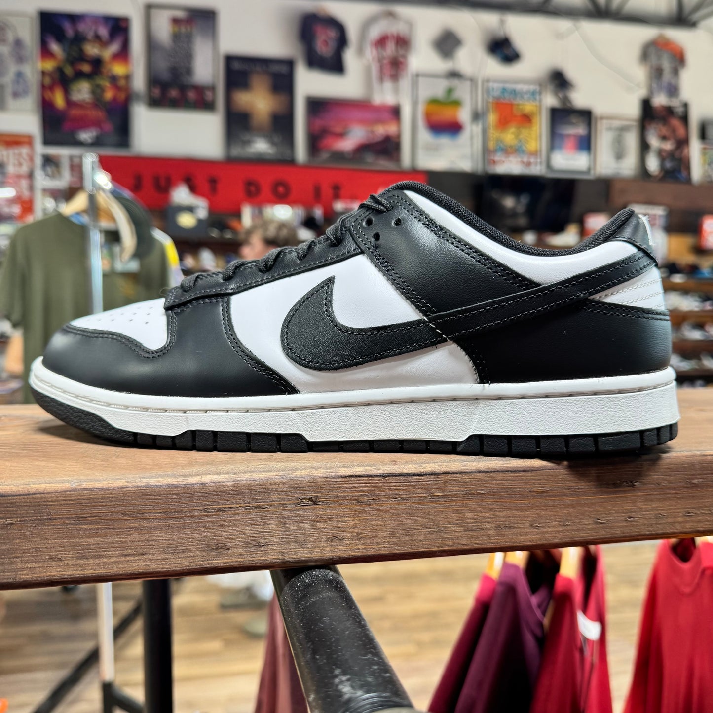Nike Dunk Low 'Panda' Size 11.5