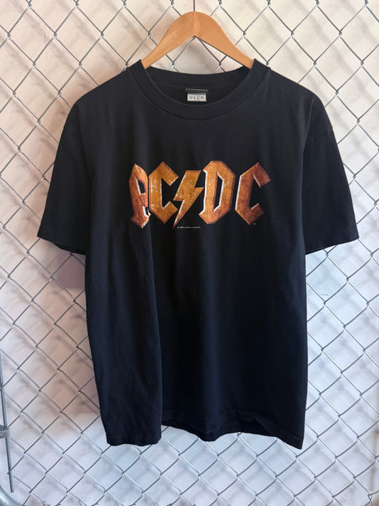 Vintage Y2K AC/DC Band Graphic Tee Size Large
