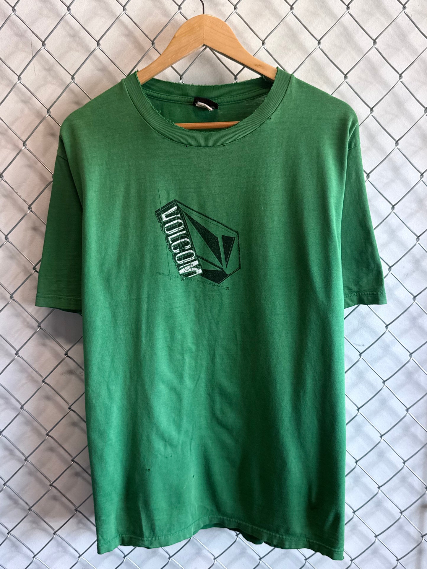 Y2K Volcom Stone Skate Graphic Tee Size Large