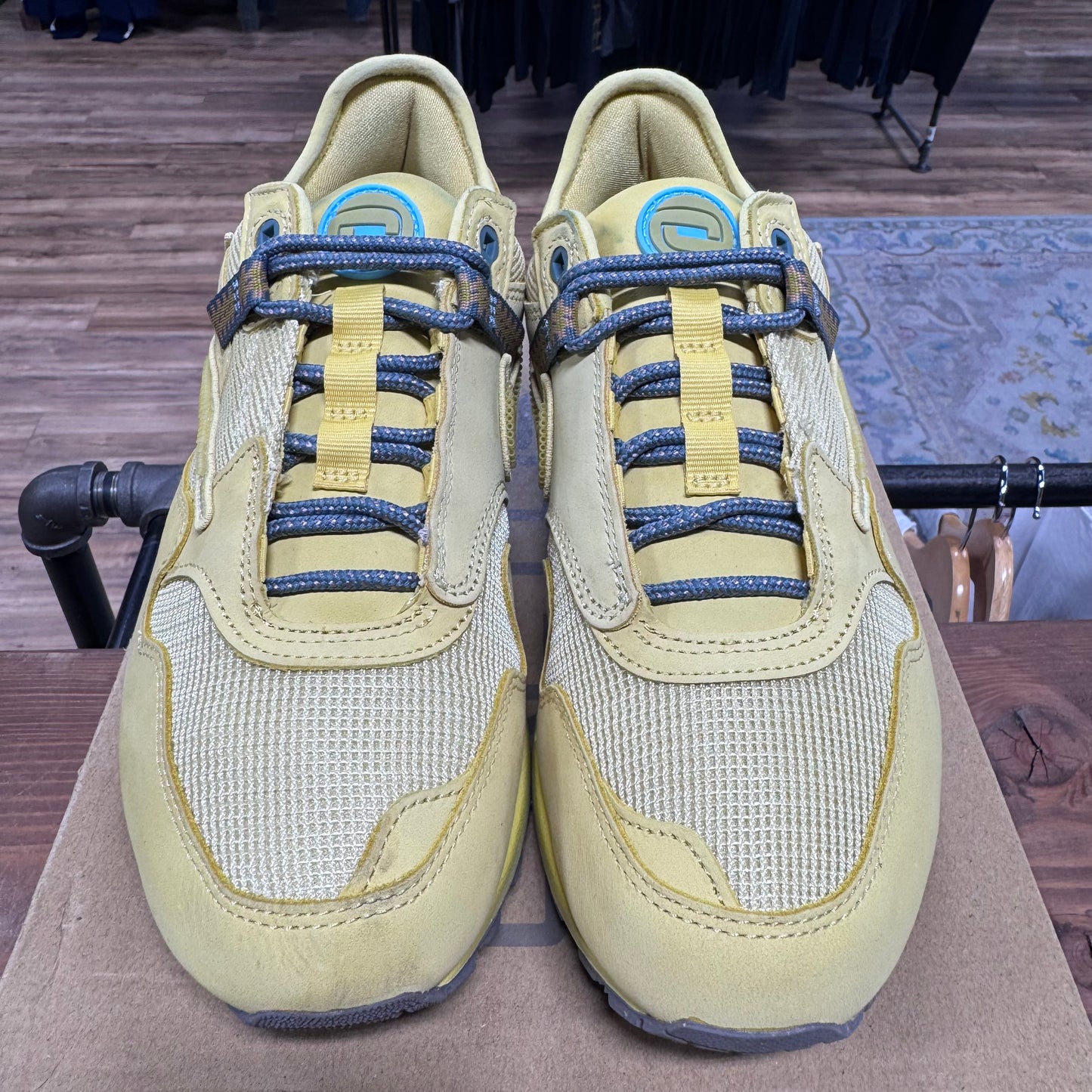 Nike Air Max 1 'Travis Scott Saturn Gold' Size 8