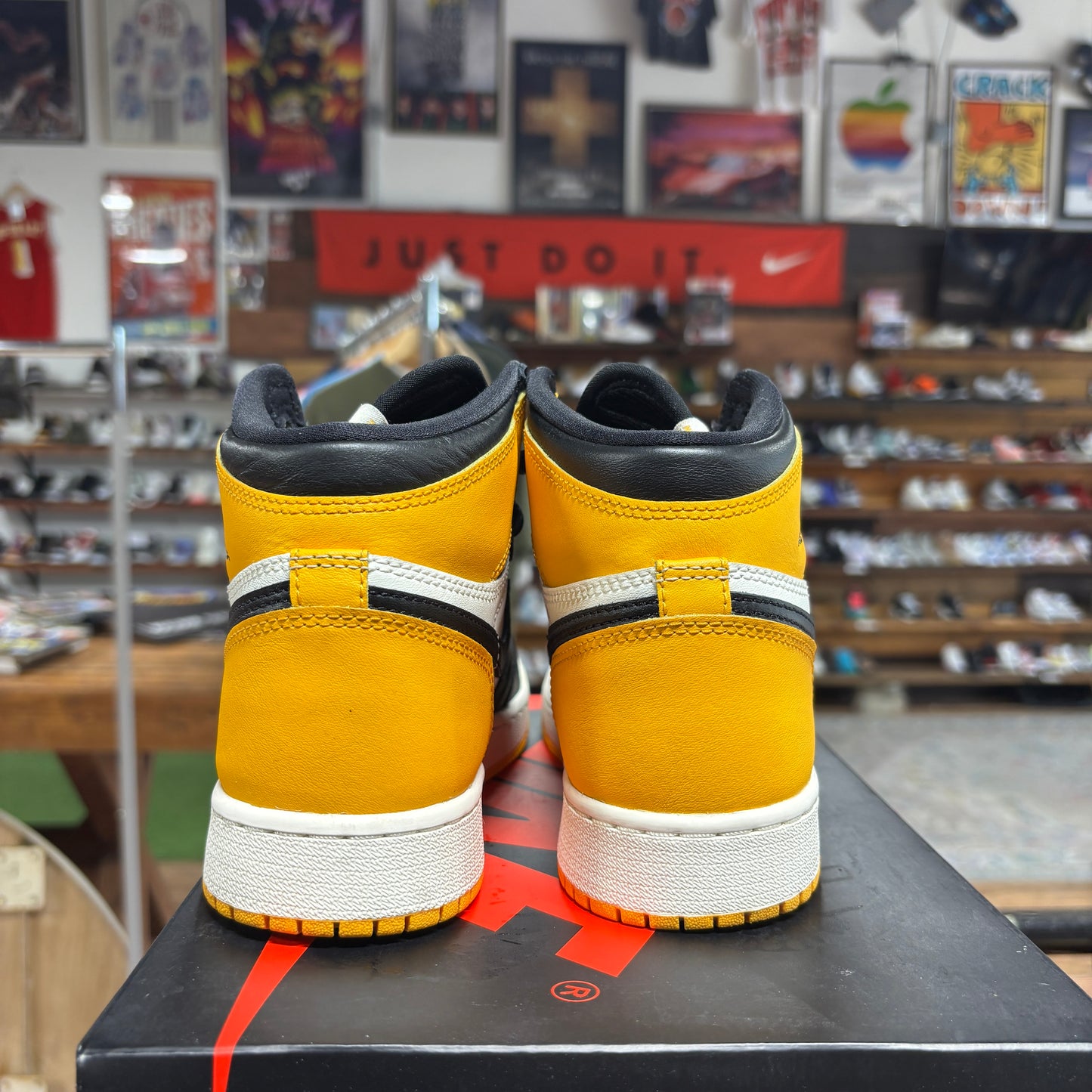 Jordan 1 'Taxi' Size 5.5Y