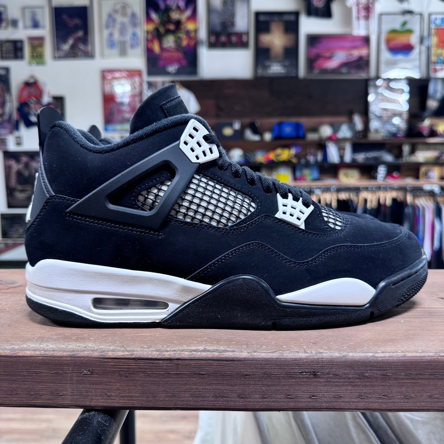 Jordan 4 'White Thunder' Size 12