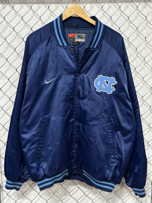 Vintage Nike Distressed University North Carolina Nylon Jacket Size XL