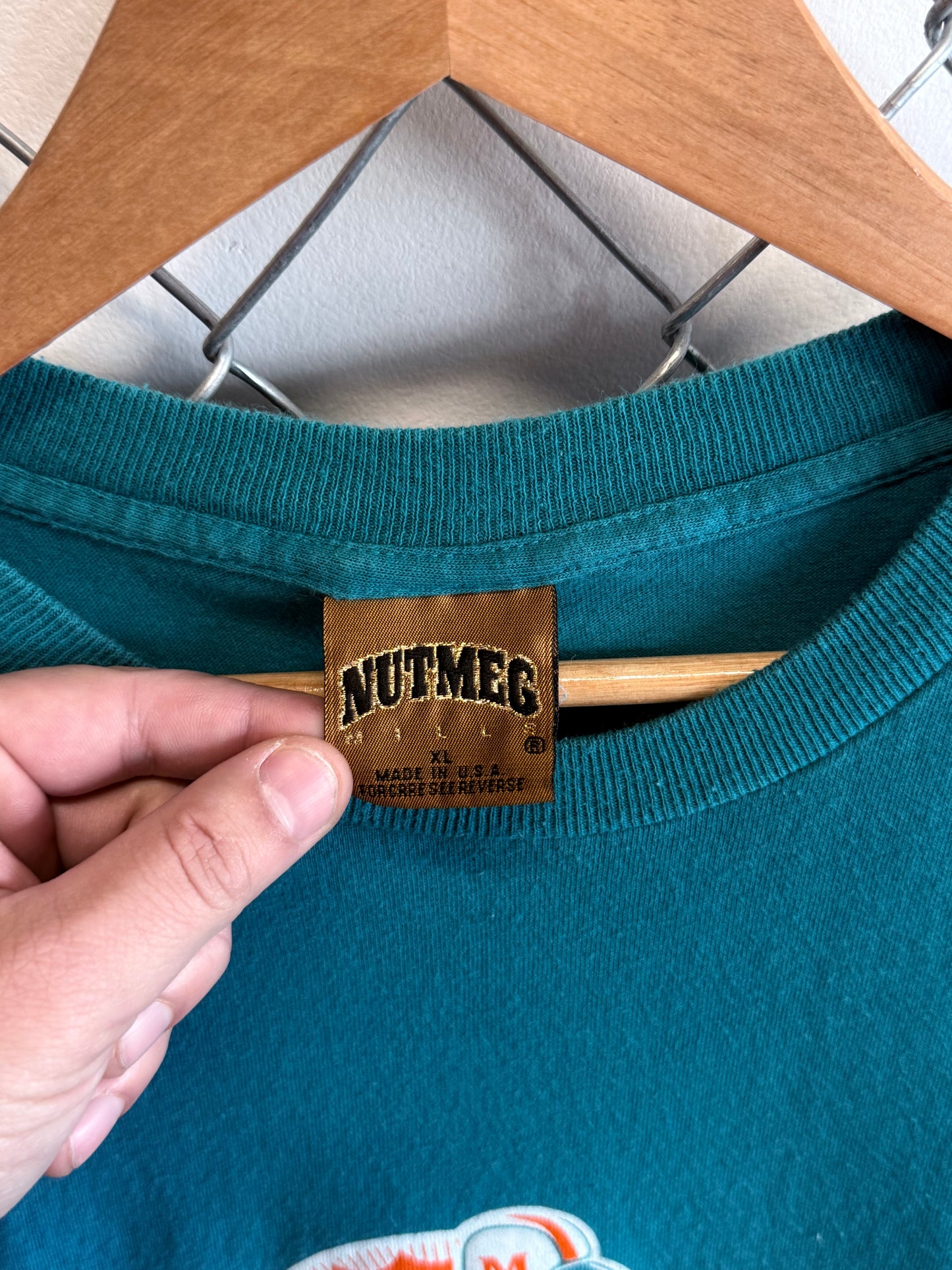 Vintage 90's Nutmeg Miami Dolphins NFL Graphic Tee Size XL