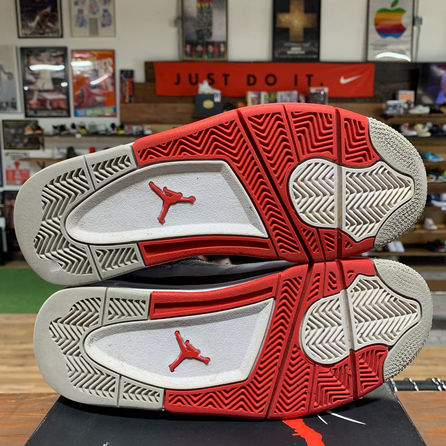 Jordan 4 'Fire Red' Size 6.5Y