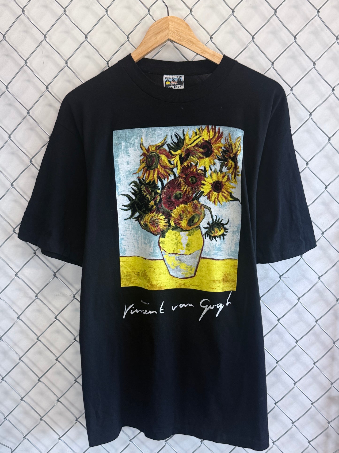 Vintage 90's Vincent Van Gogh Sunflowers Painting Art Graphic Tee Size Large