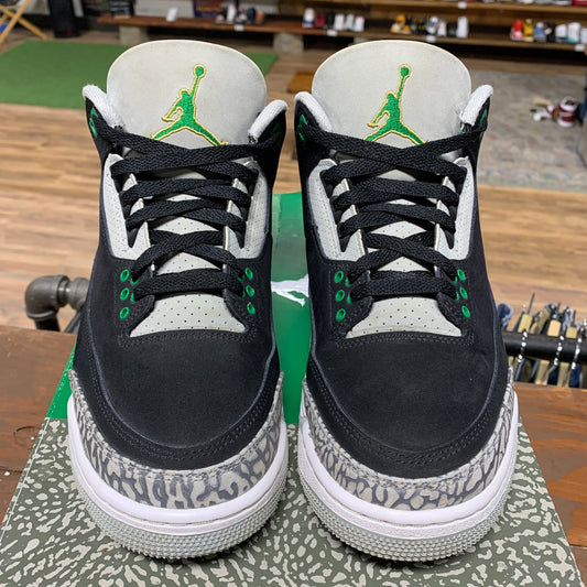 Jordan 3 'Pine Green' Size 8.5