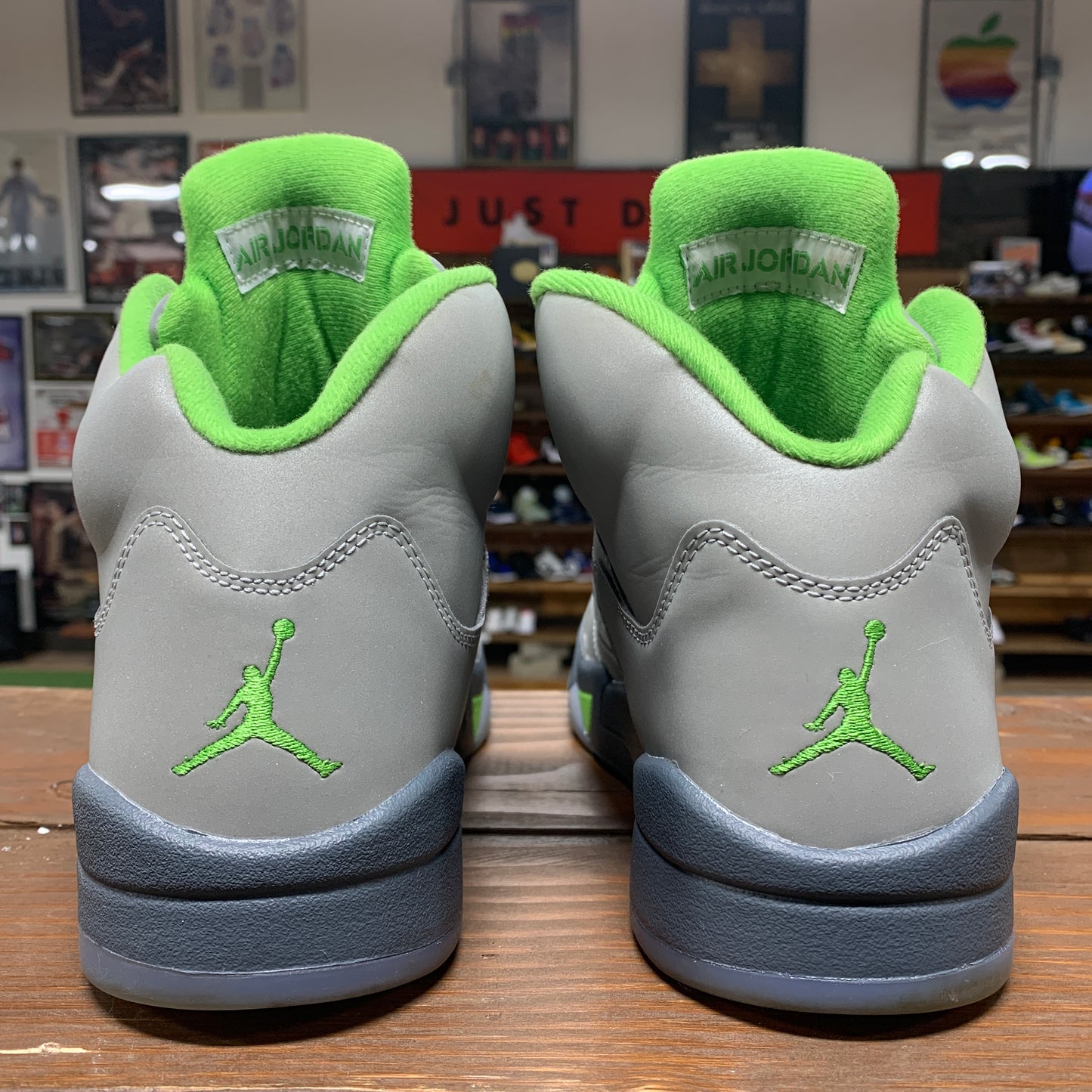 Jordan 5 'Green Bean' Size 9