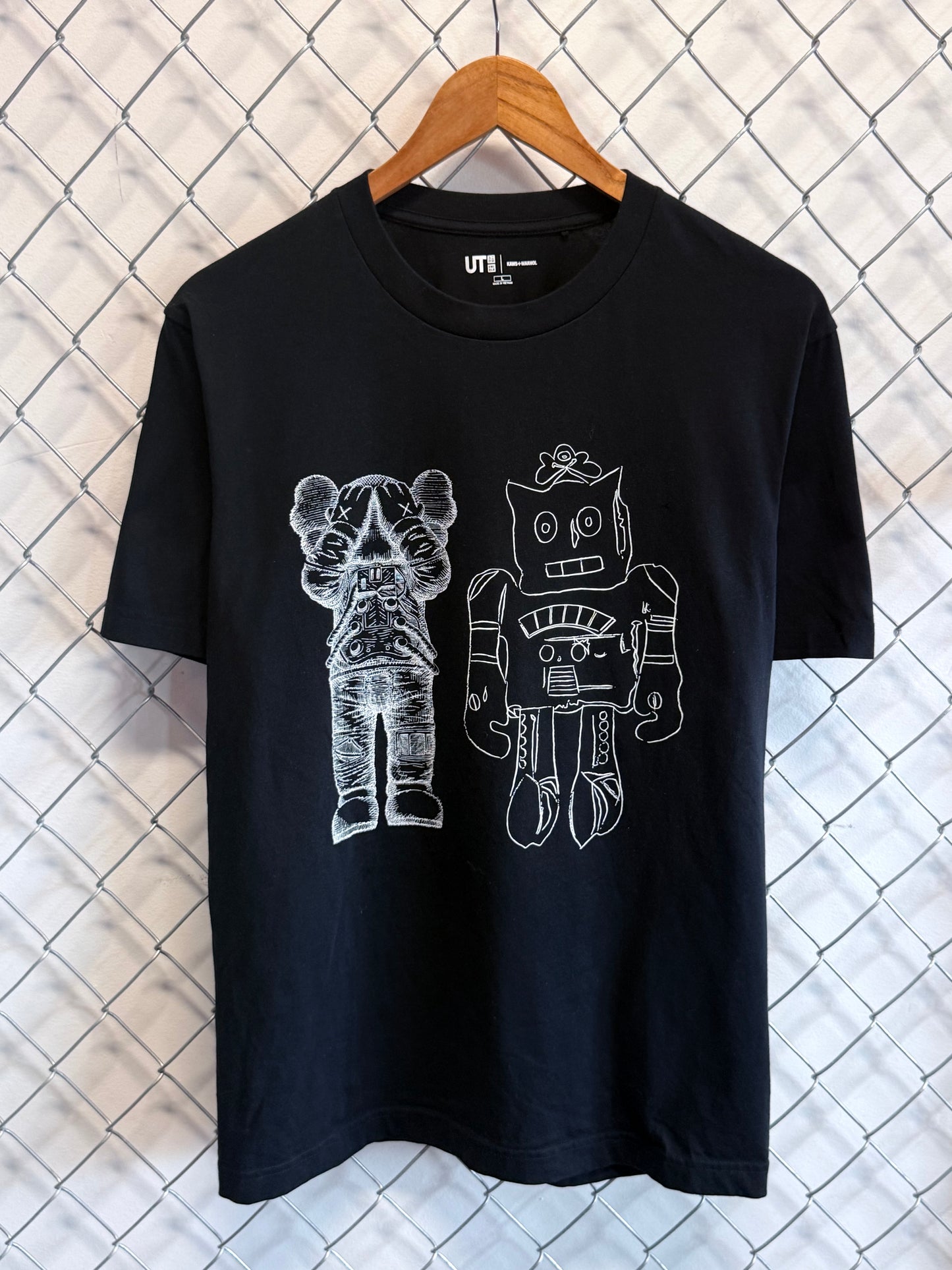 KAWS Uniqlo Andy Warhol Graphic Tee Size Large
