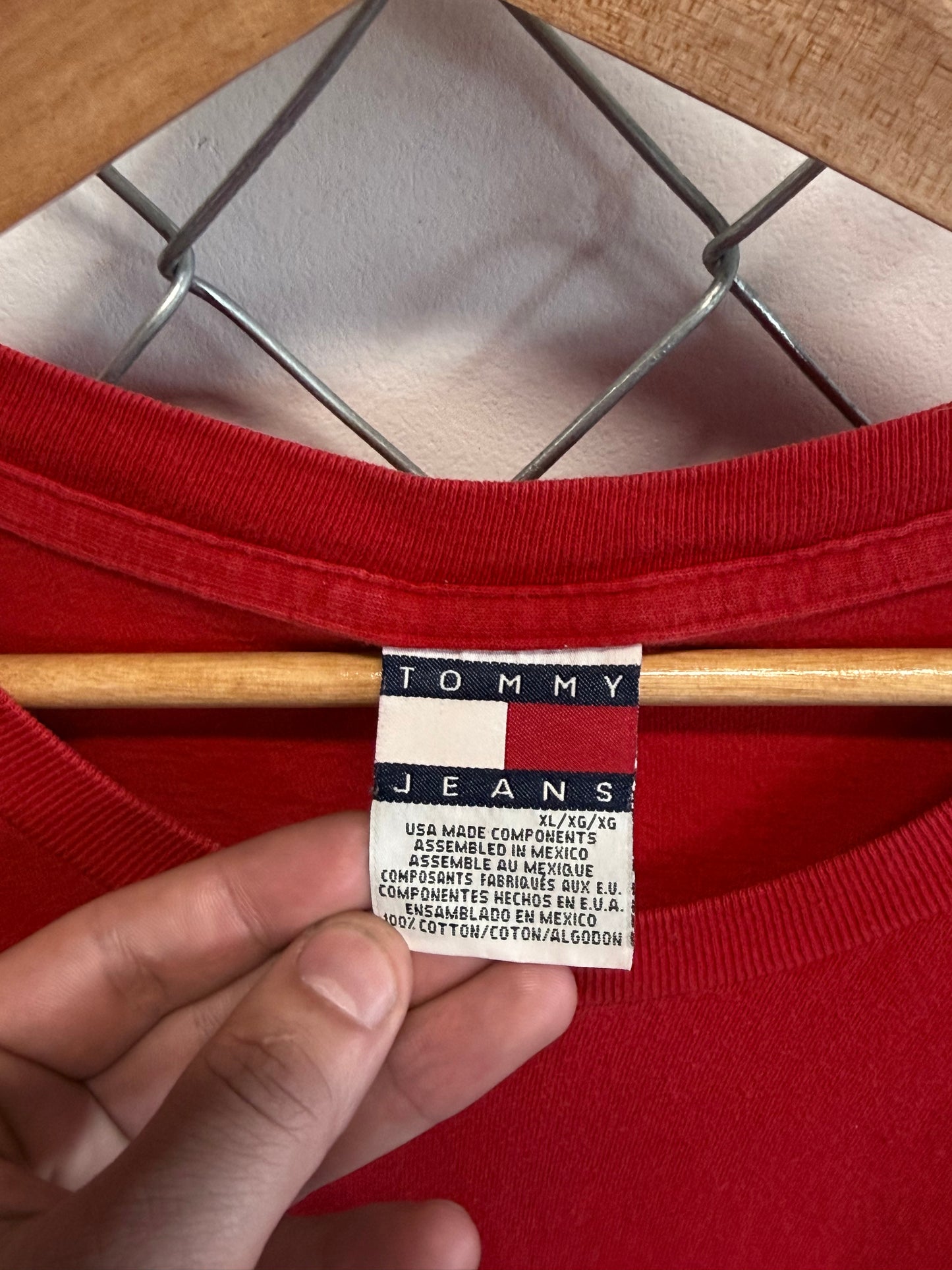 Vintage 90's Tommy Hilfiger Jeans Big Flag Logo Graphic Tee Size XL