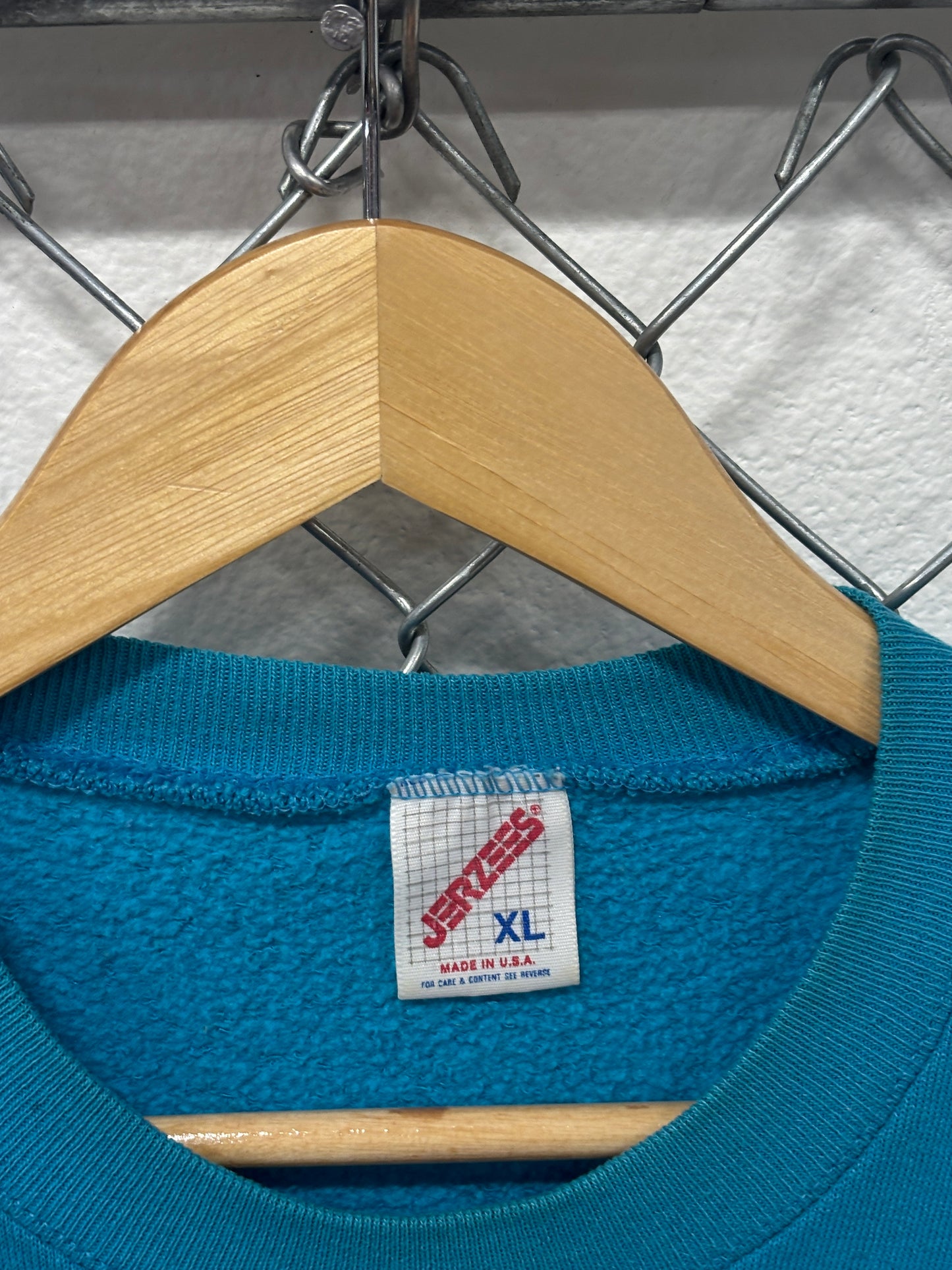 Vintage 90's Montana White Tail Deer Nature Sweater Size XL