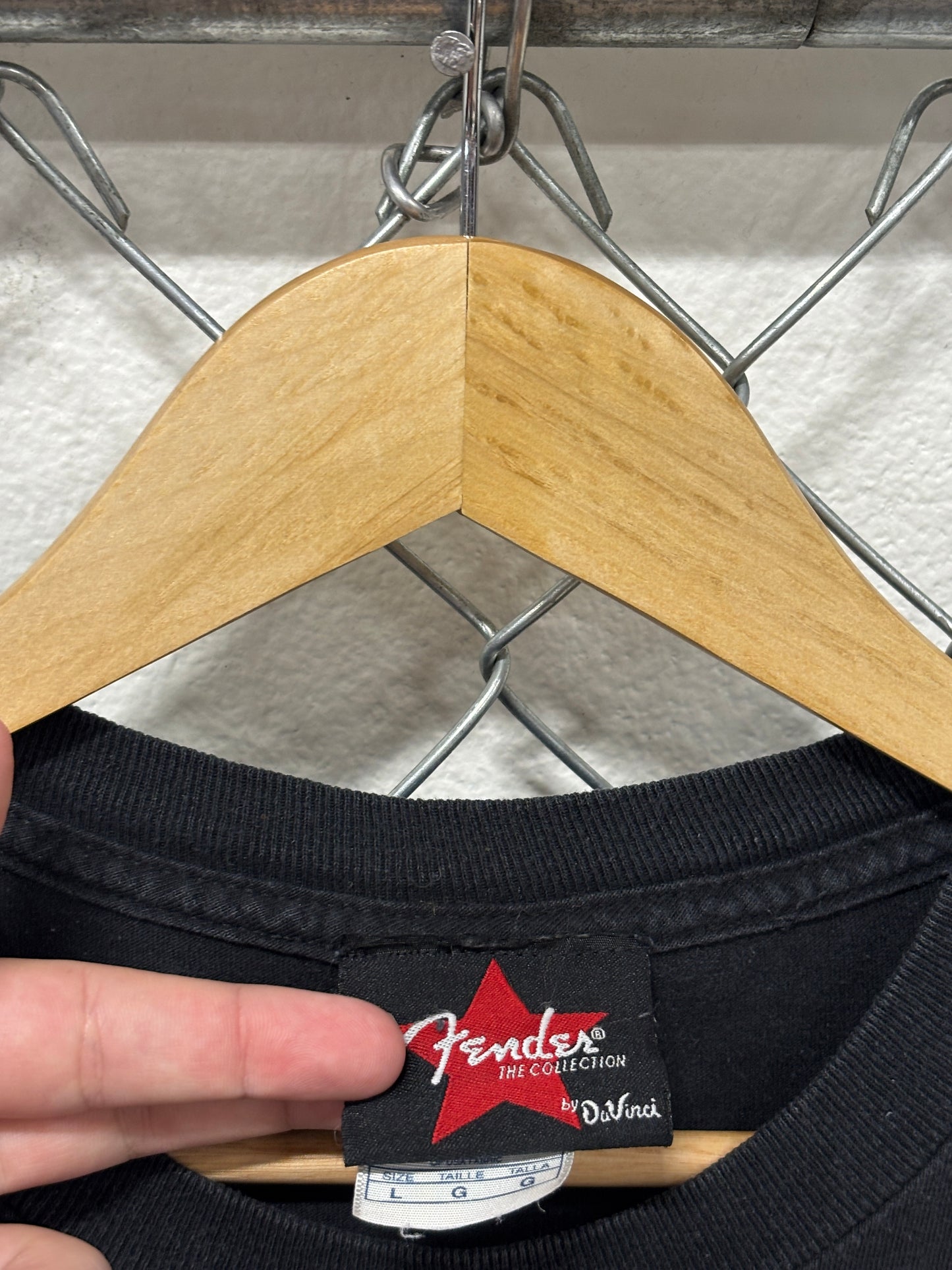 Vintage Fender Pin Up Girls Stratocaster Guitar Graphic Tee Size Large