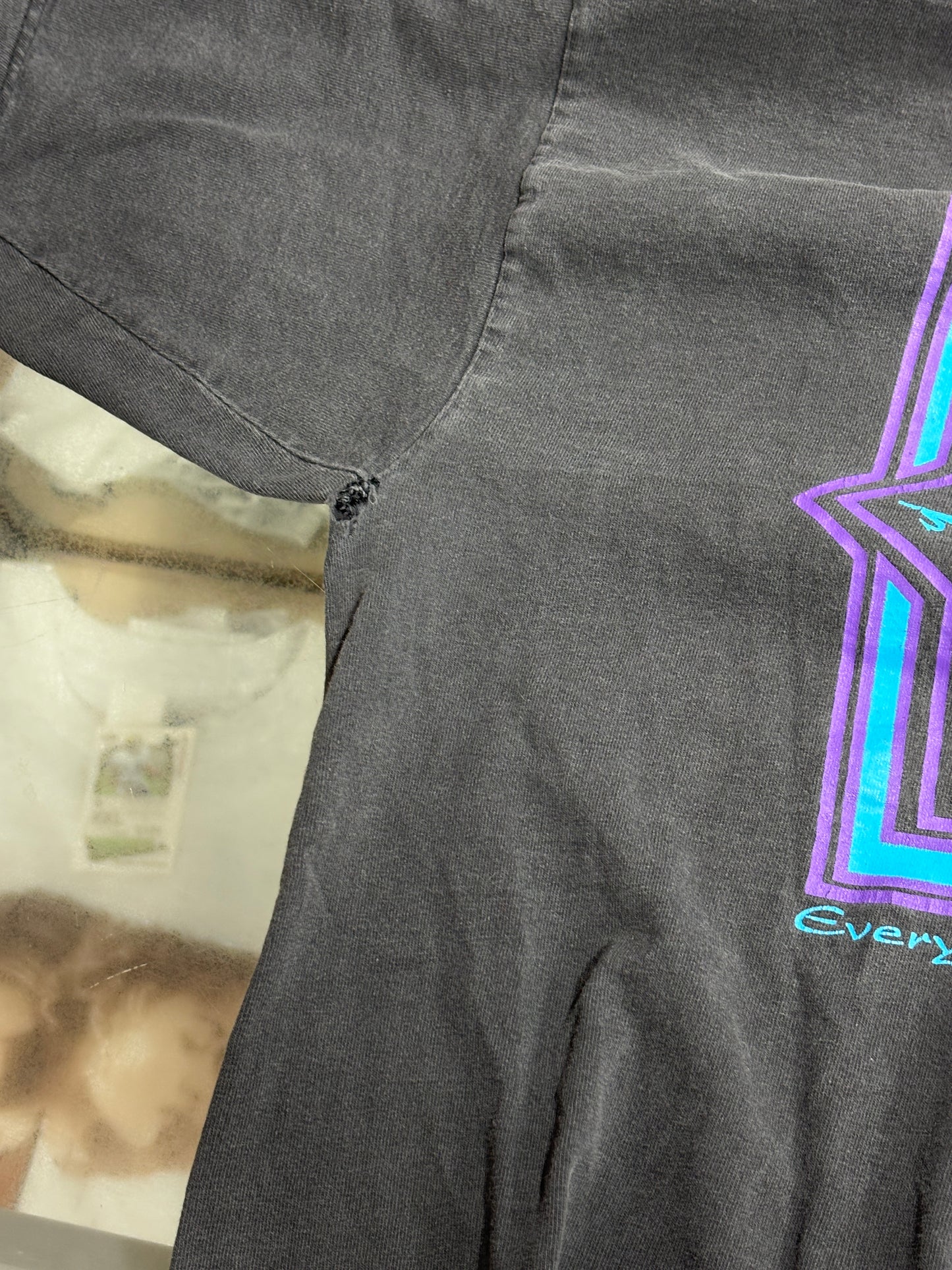 Vintage 90's Fishing Country Adds a Day to Life Nature Tee Size XL