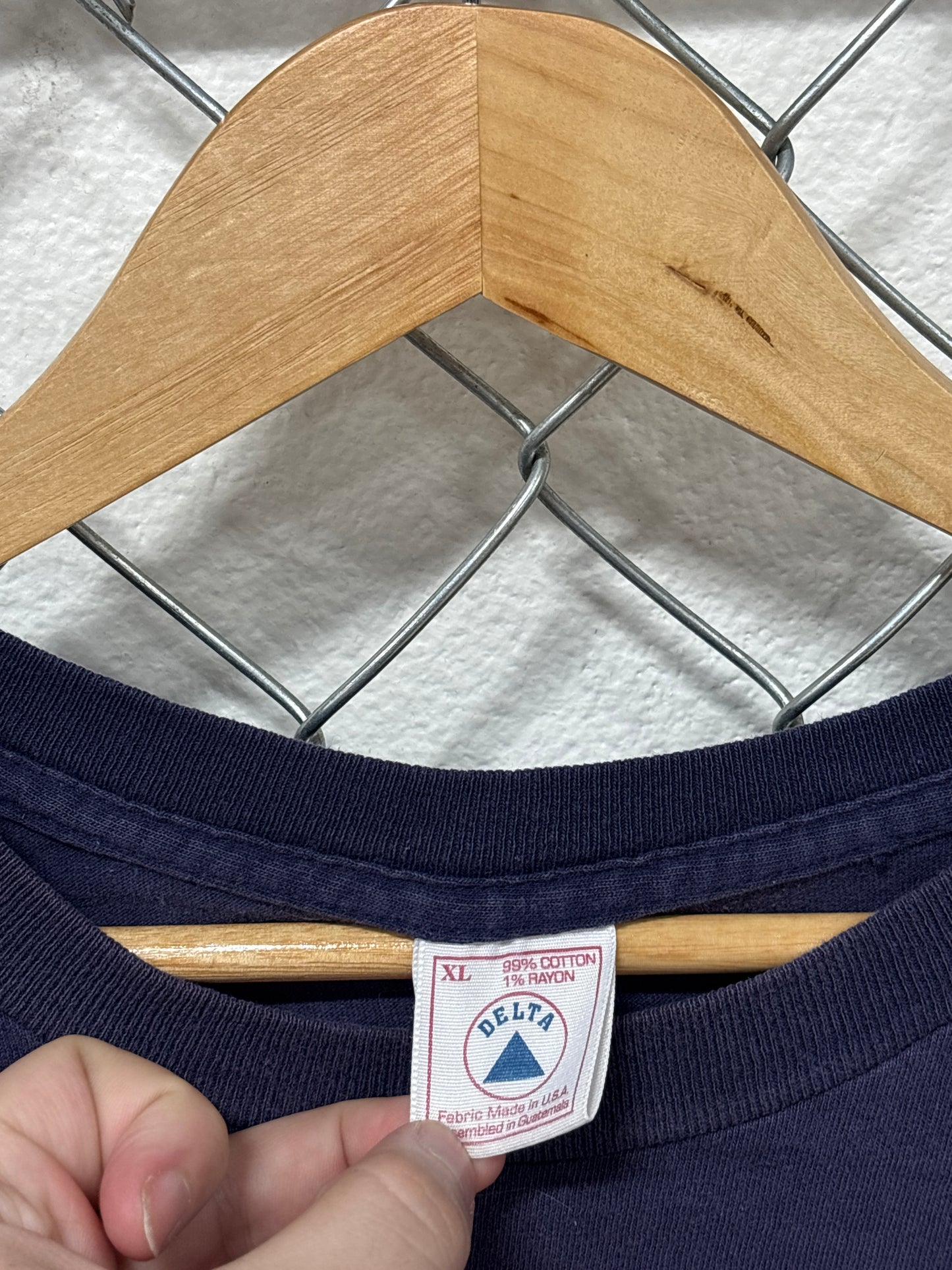 Vintage 90's Looney Tunes 100% All American Cartoon Tee Size XL