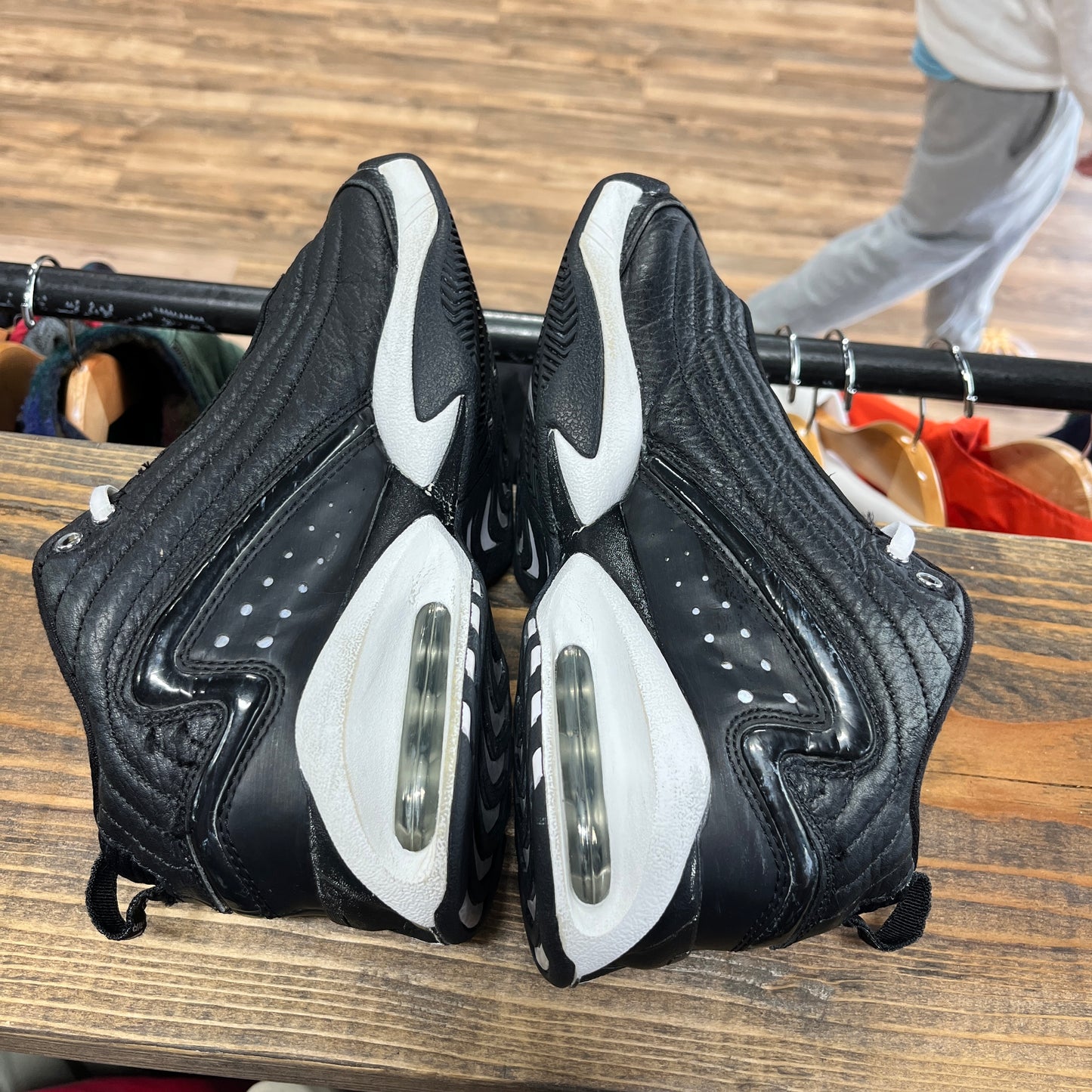 Nike Air Team Ultimate 'Black White (2002)' Size 8