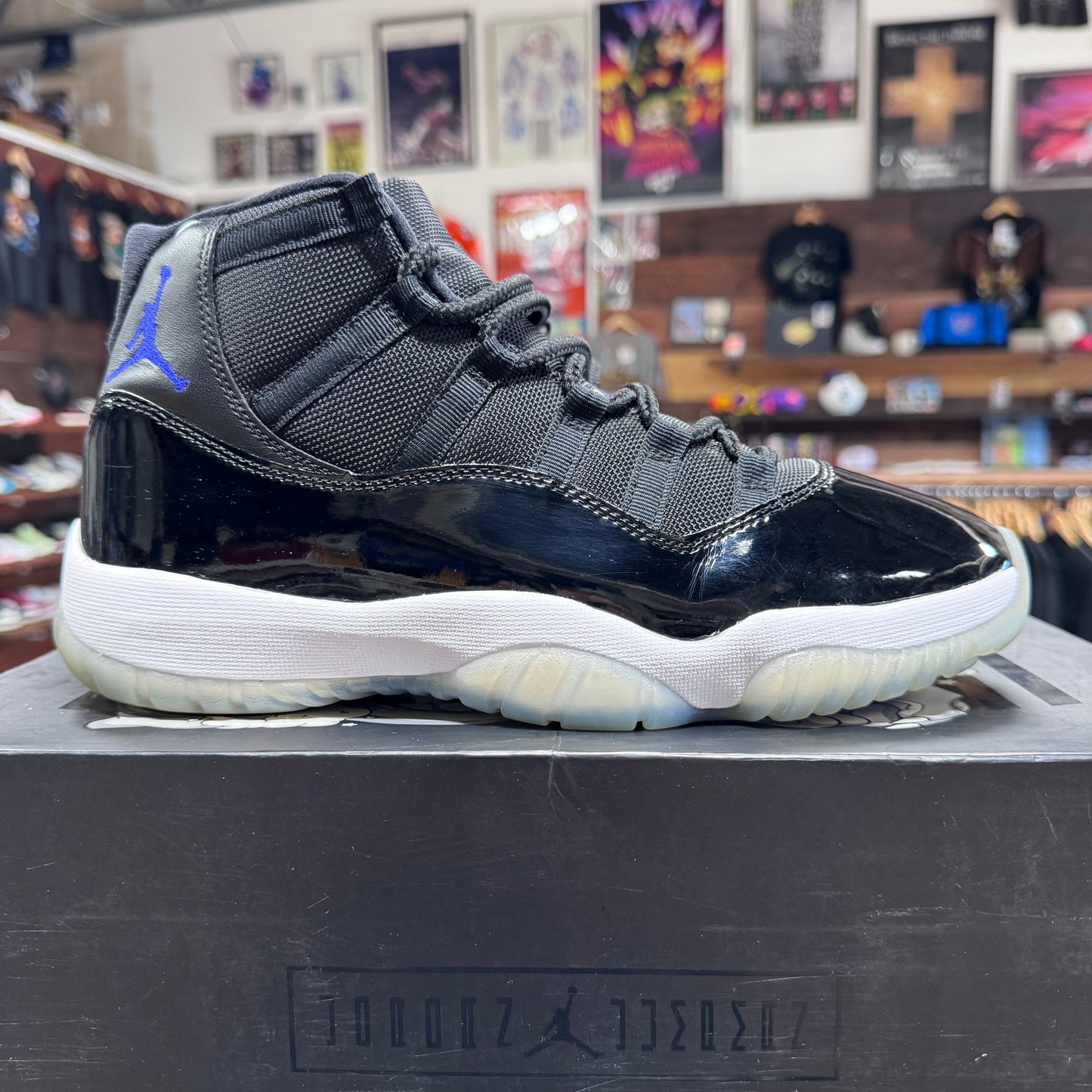 Jordan 11 'Space Jam' Size 9.5