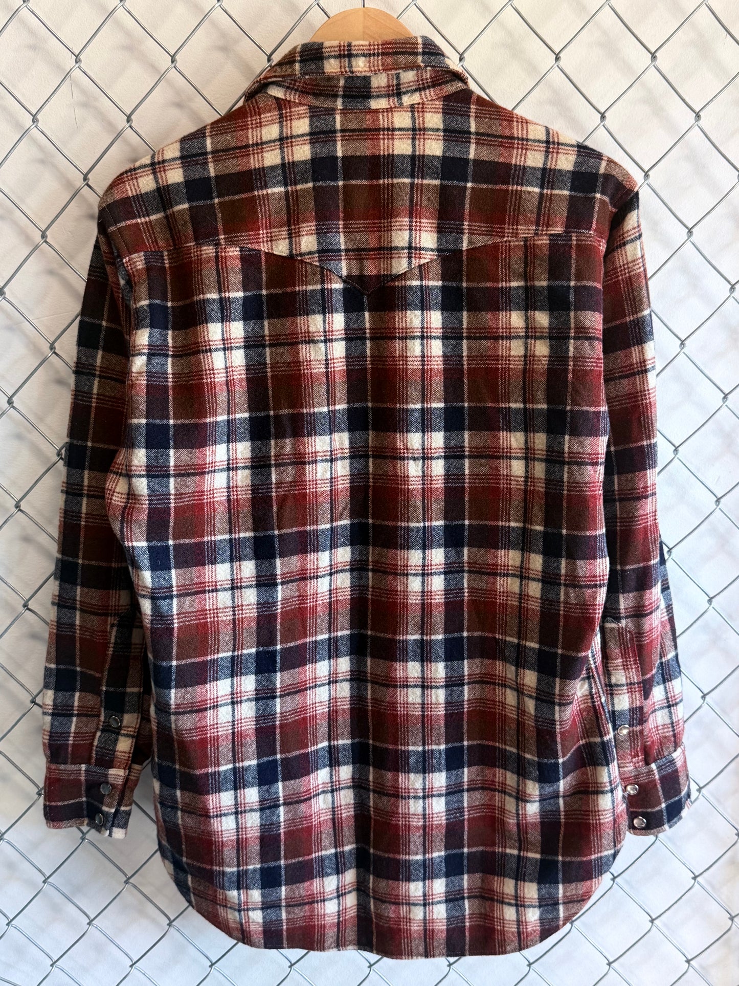 Vintage Pendleton High Grade Western Wear Pearl Snap Shirt Size Medium