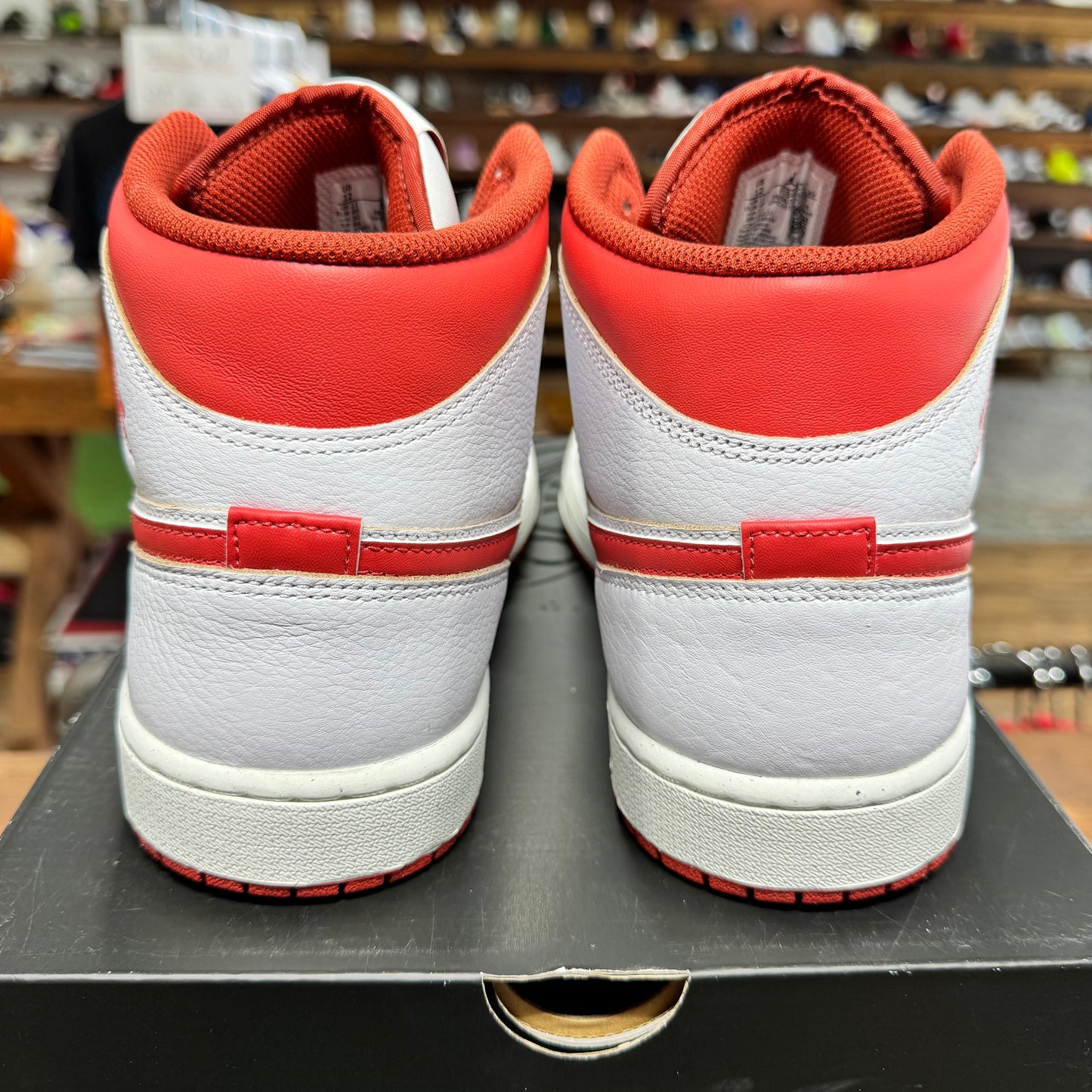 Jordan 1 Mid 'Dune Red' Size 12