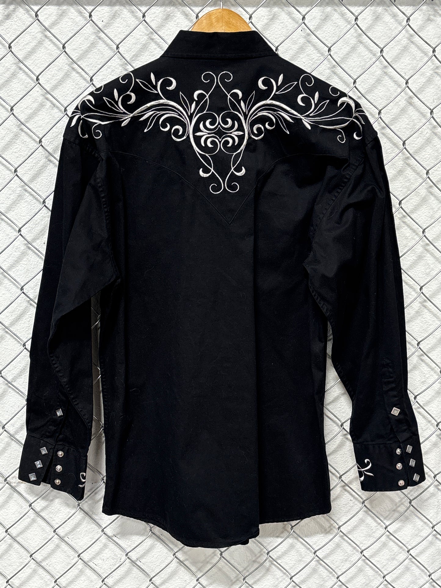 Pan Handle Slim Western Pearl Snap Black Button Up Shirt Size Medium