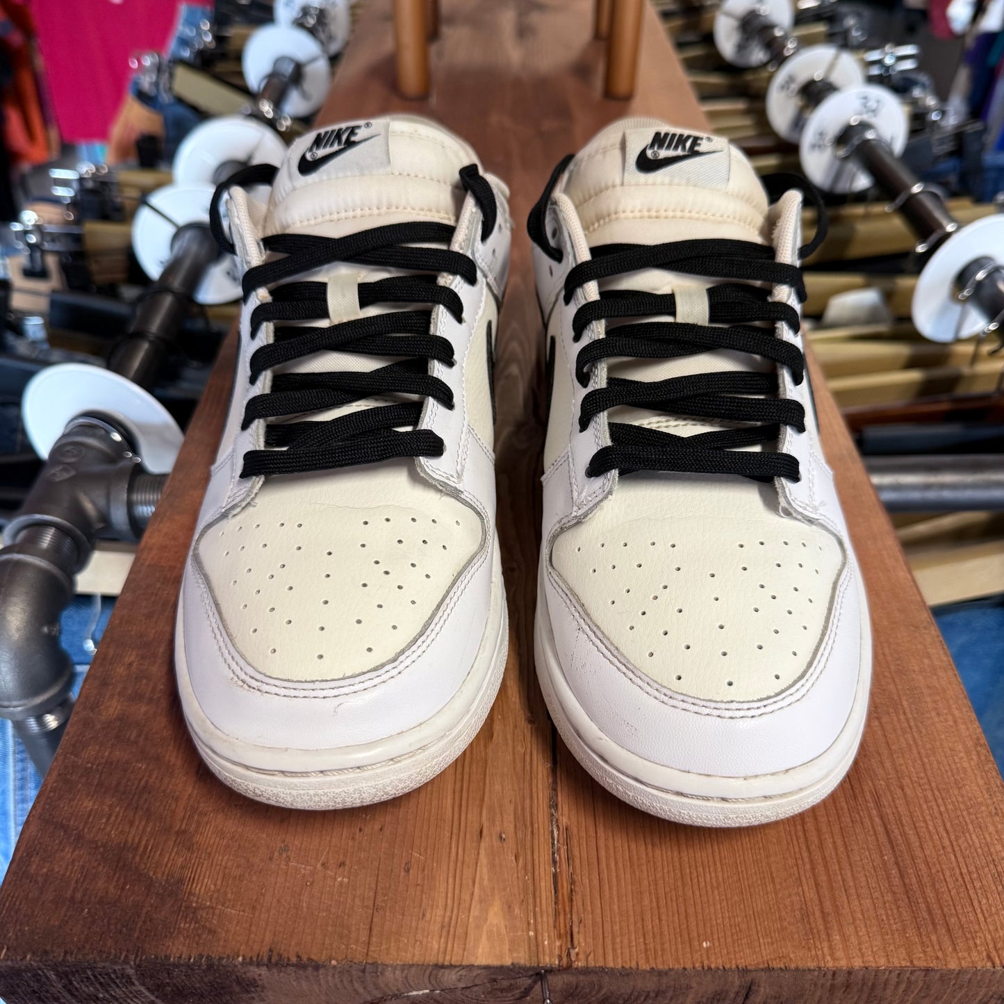 Nike Dunk Low 'Reverse Panda' Size 9.5