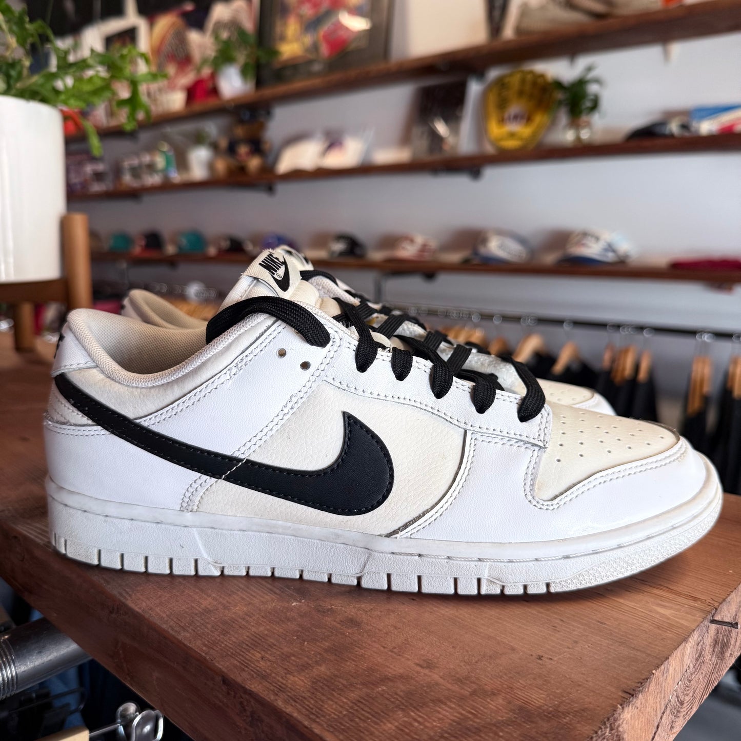 Nike Dunk Low 'Reverse Panda' Size 9.5