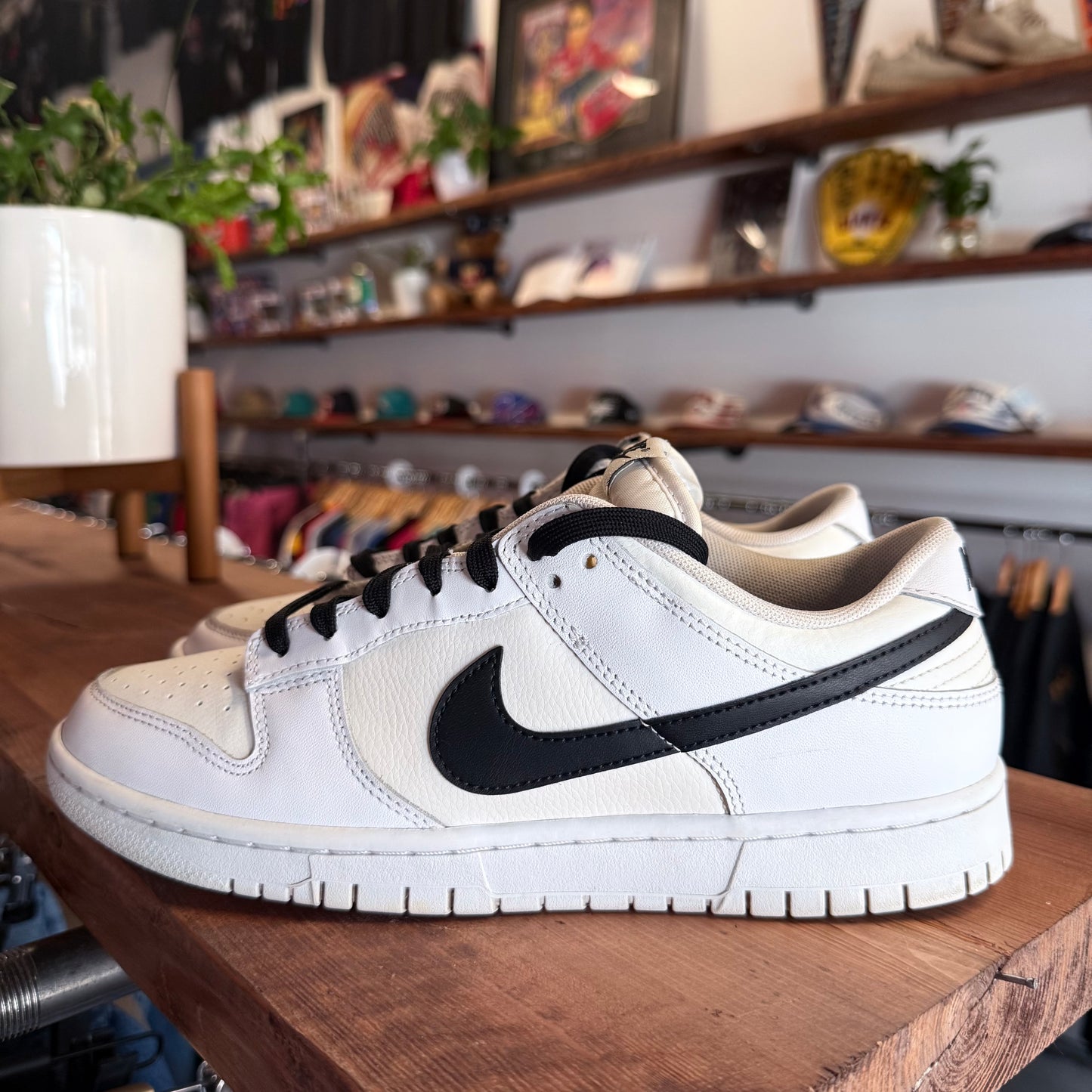 Nike Dunk Low 'Reverse Panda' Size 9.5