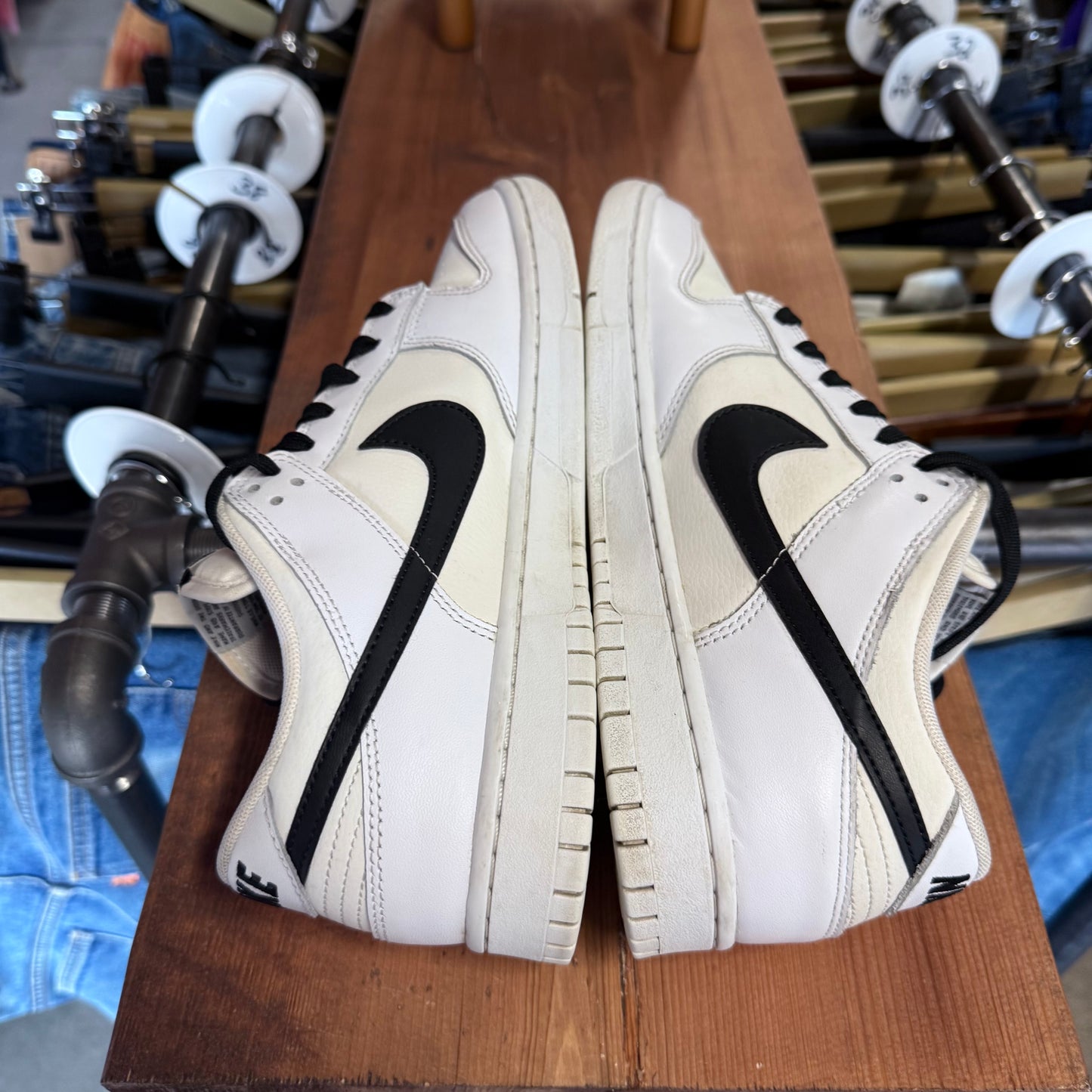 Nike Dunk Low 'Reverse Panda' Size 9.5