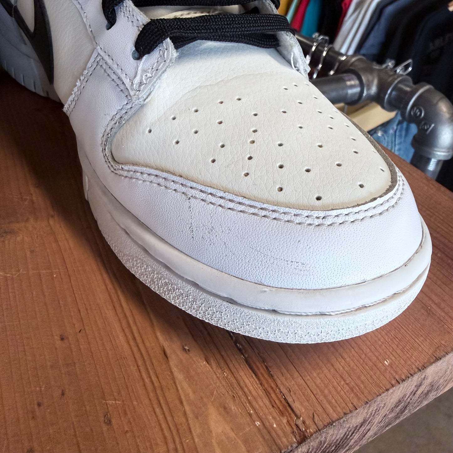 Nike Dunk Low 'Reverse Panda' Size 9.5
