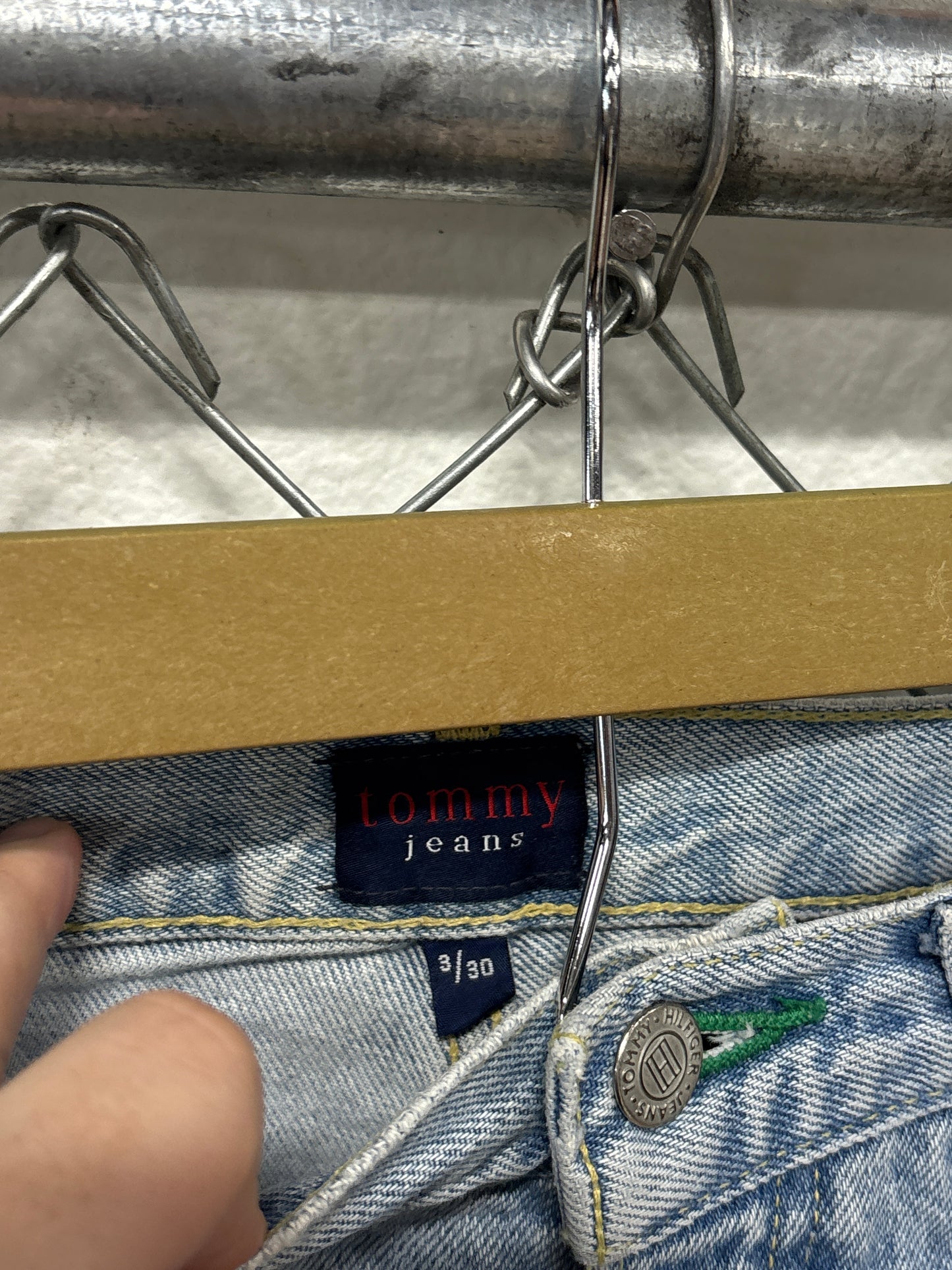 Vintage 90's Tommy Hilfiger Women's Light Wash Denim Jeans Size 27x29