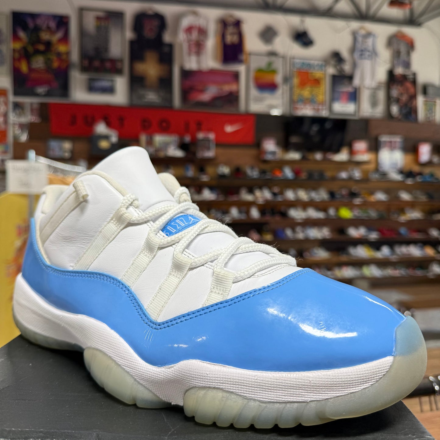 Jordan 11 Low 'UNC' Size 12