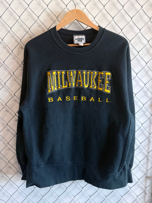 Vintage 90's Milwaukee Brewers Baseball Crewneck Sweater Size XL