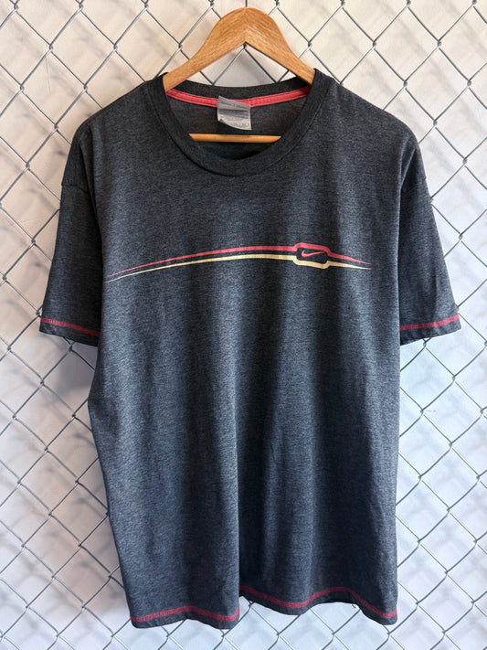 Vintage Y2K Nike Small Swoosh Logo Graphic Tee Size XL