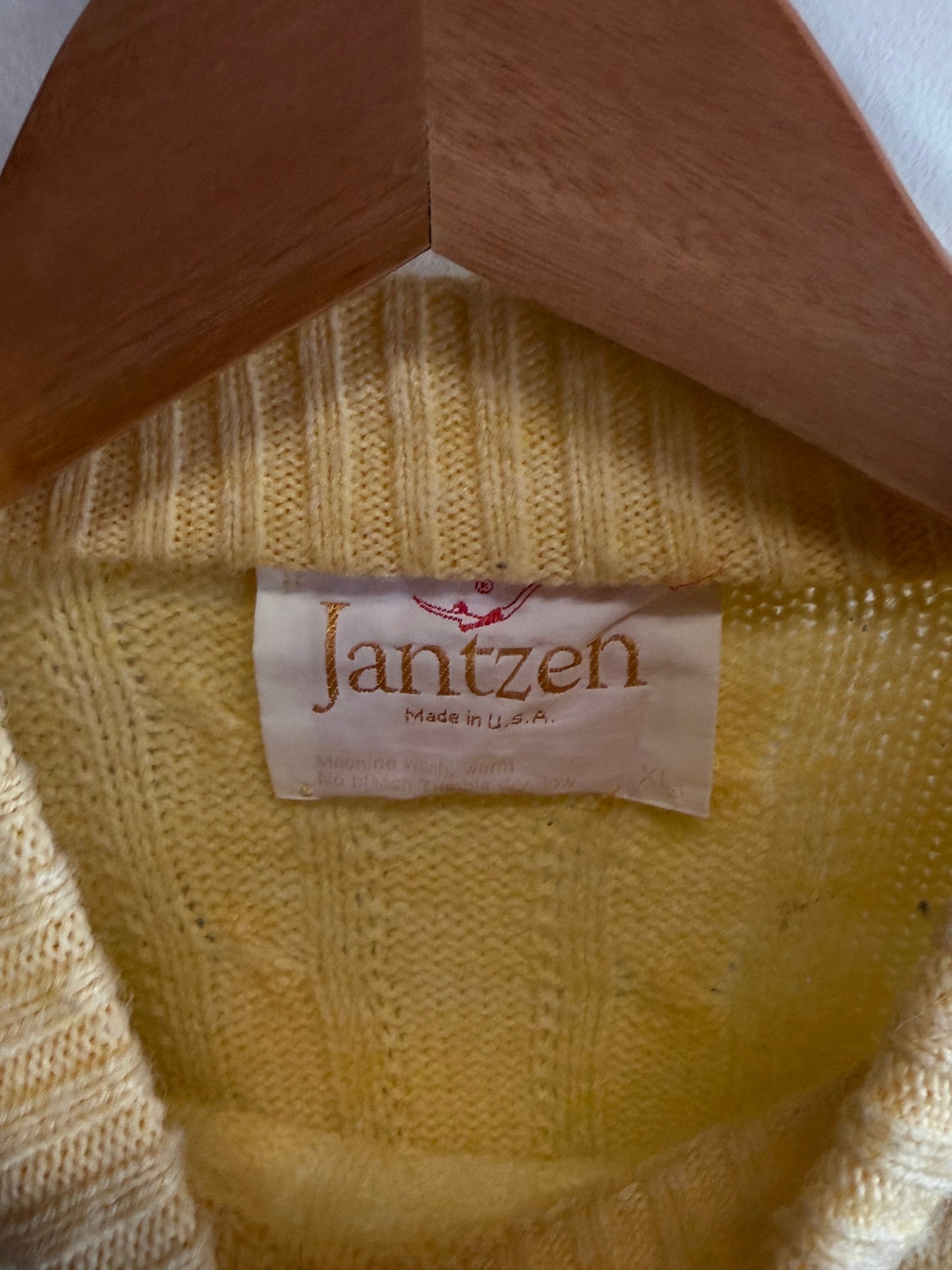Vintage 90's Jantzen Yellow Snowflake Pattern Cable Knit Sweater Size XL