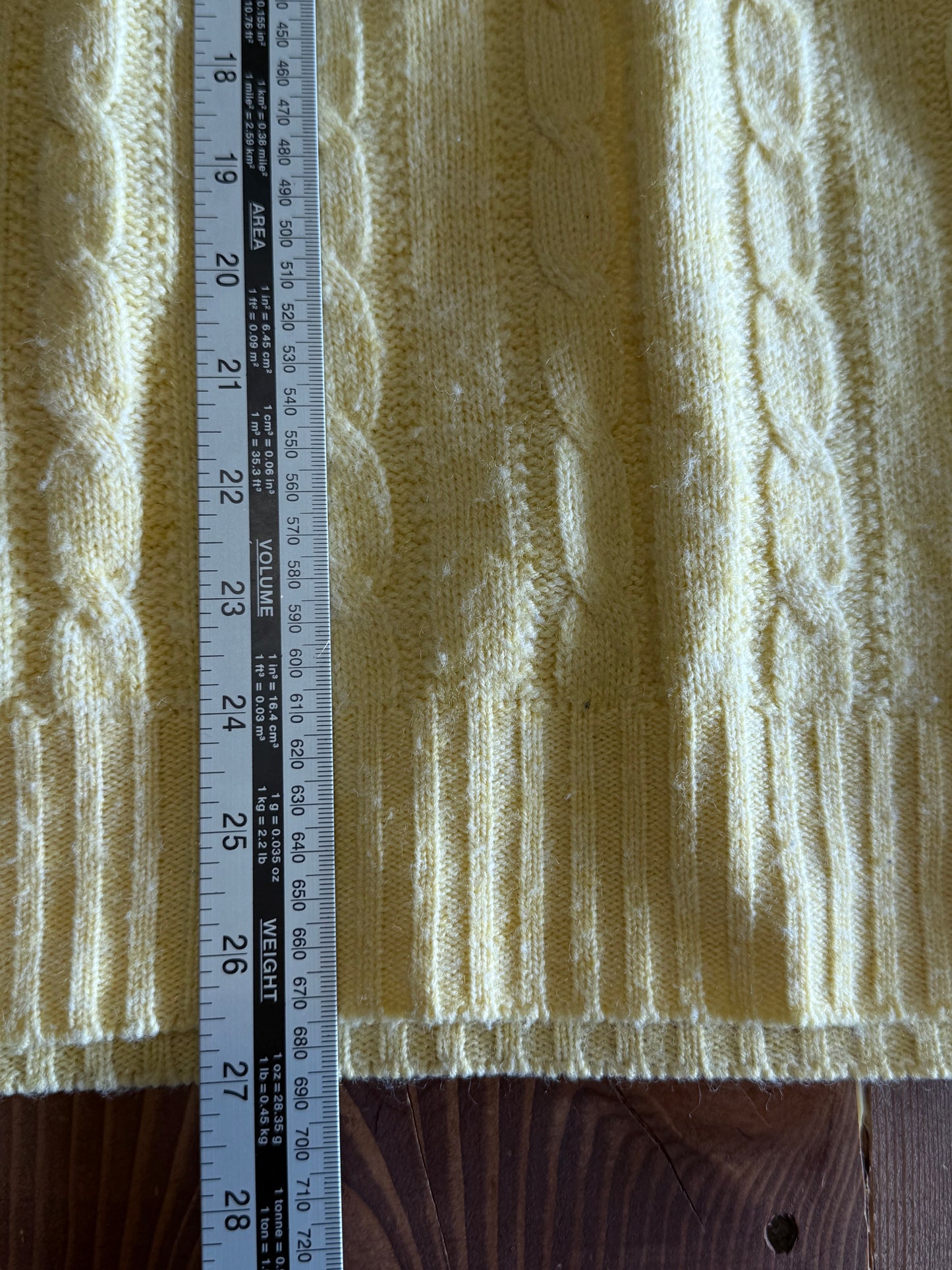 Vintage 90's Jantzen Yellow Snowflake Pattern Cable Knit Sweater Size XL