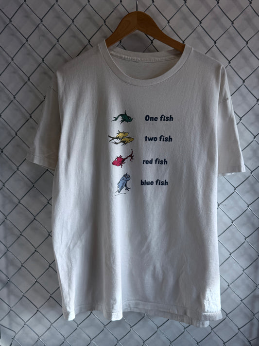 Vintage 1995 Dr Seuss One Fish To Fish Cartoon Book Graphic Tee Size XL